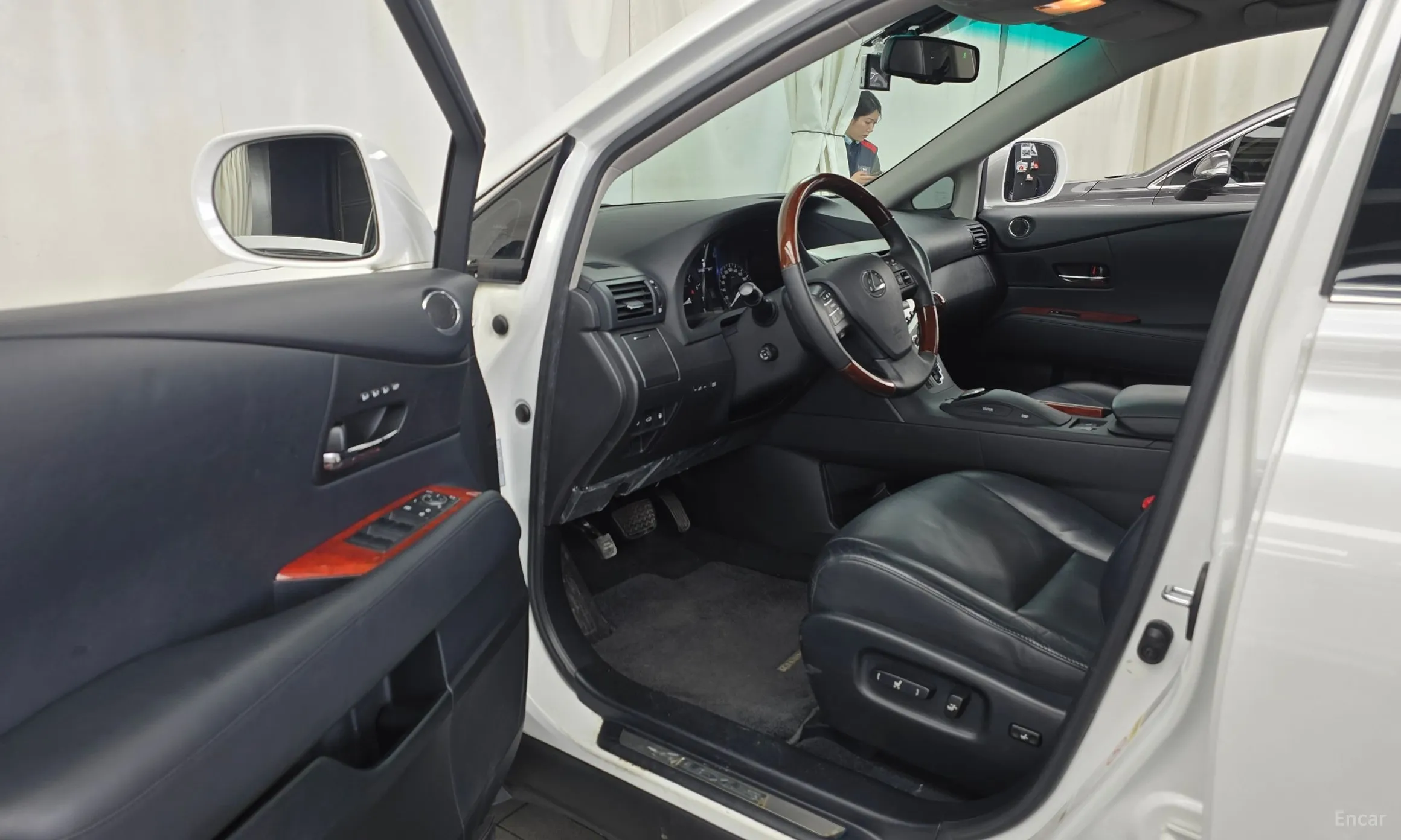 Lexus RX350 превью 10