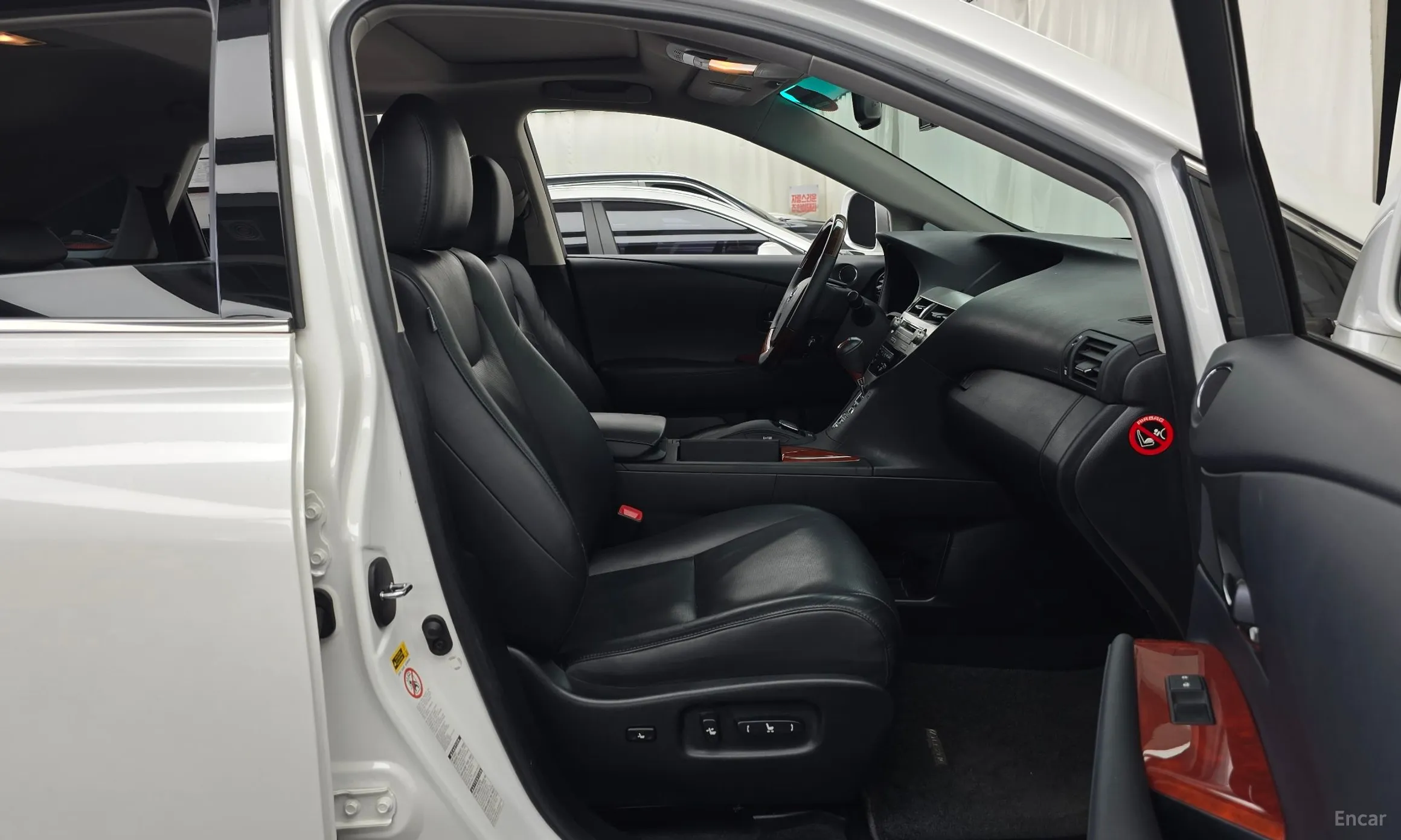 Lexus RX350 превью 11