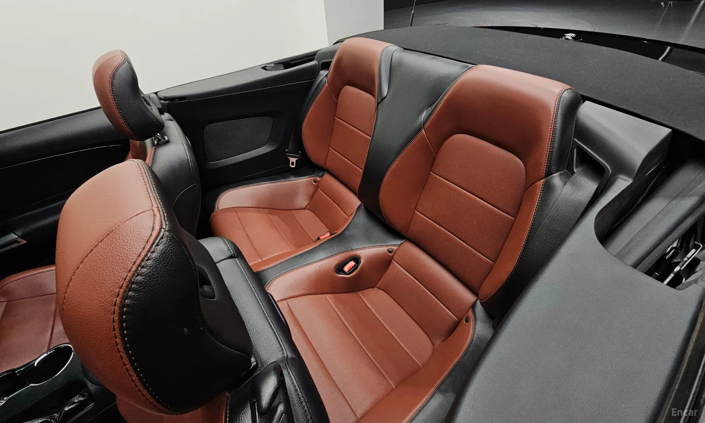 Ford Mustang превью 11