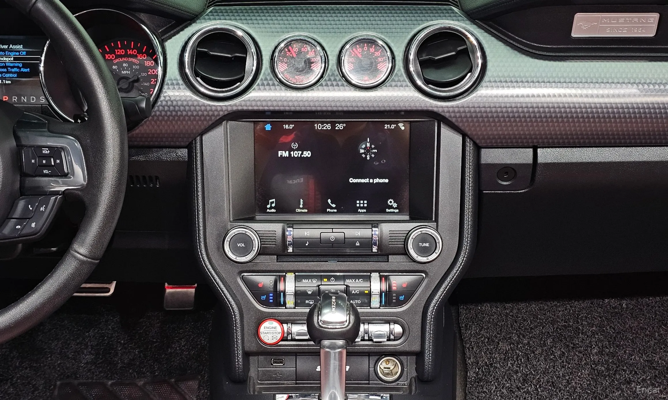 Ford Mustang превью 14