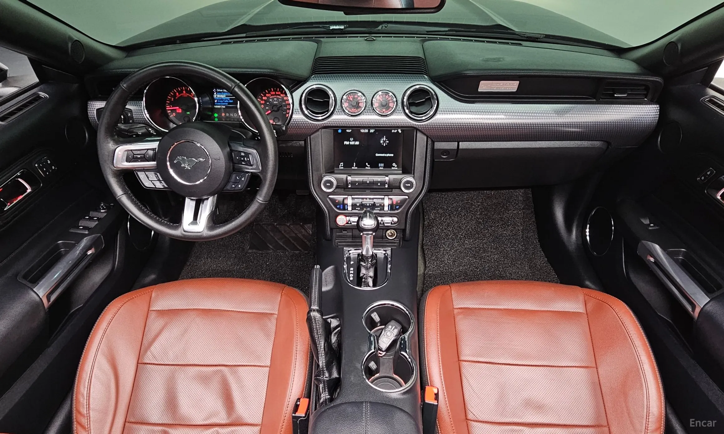 Ford Mustang превью 7