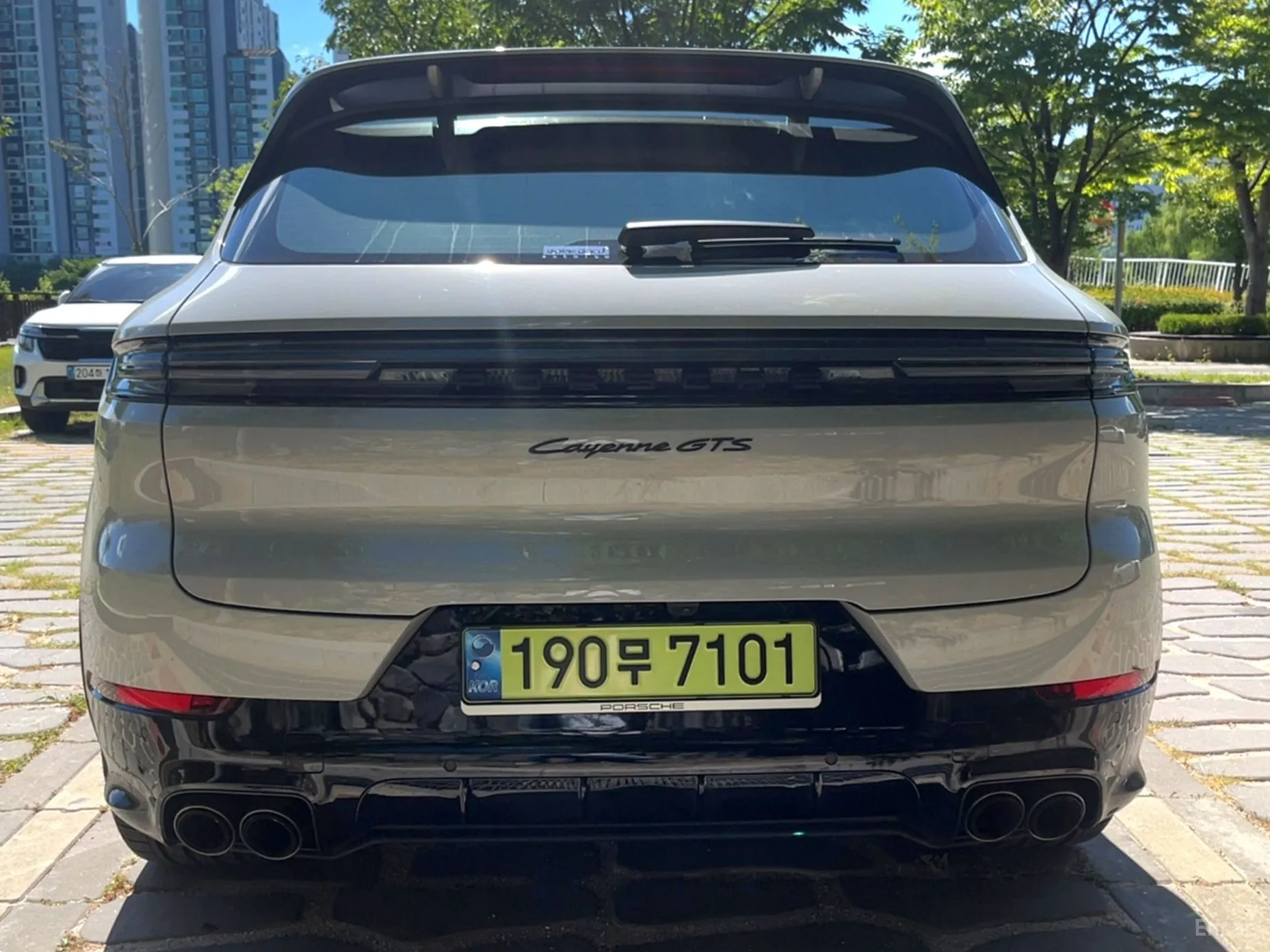 Porsche Cayenne (PO536) превью 5