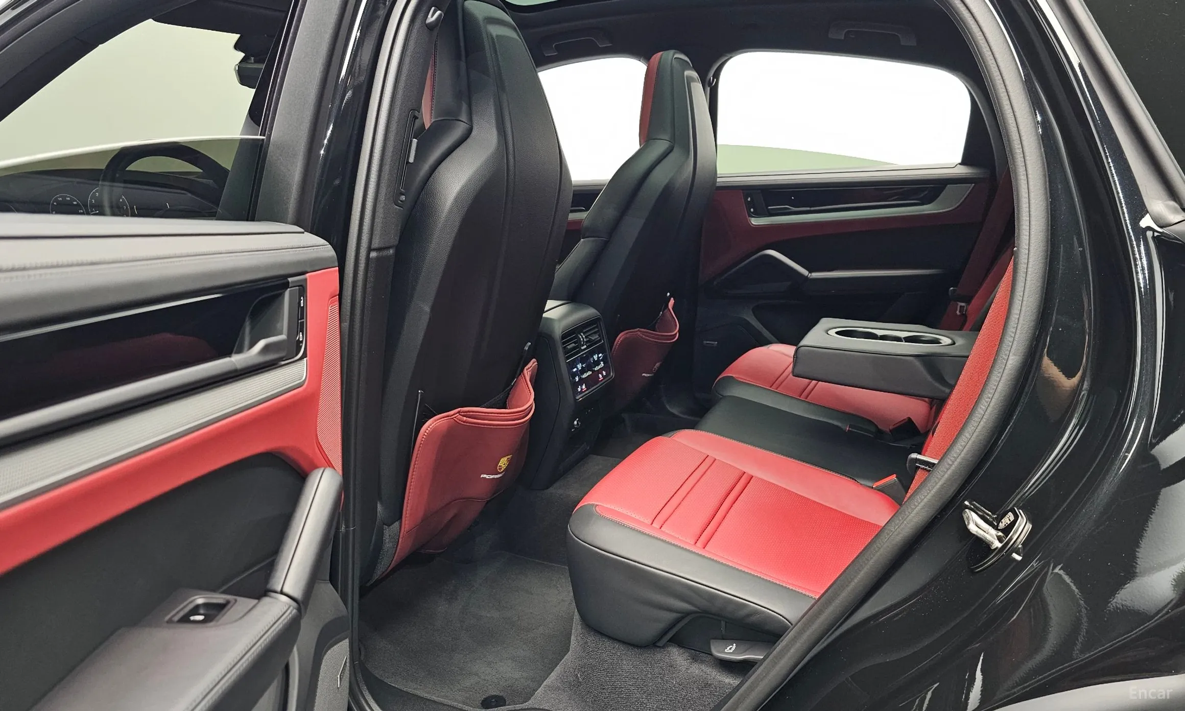 Porsche Cayenne (PO536) превью 12