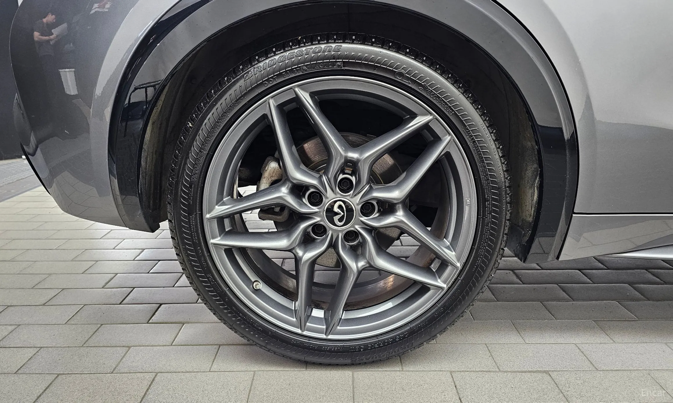 Infiniti Q30 превью 5