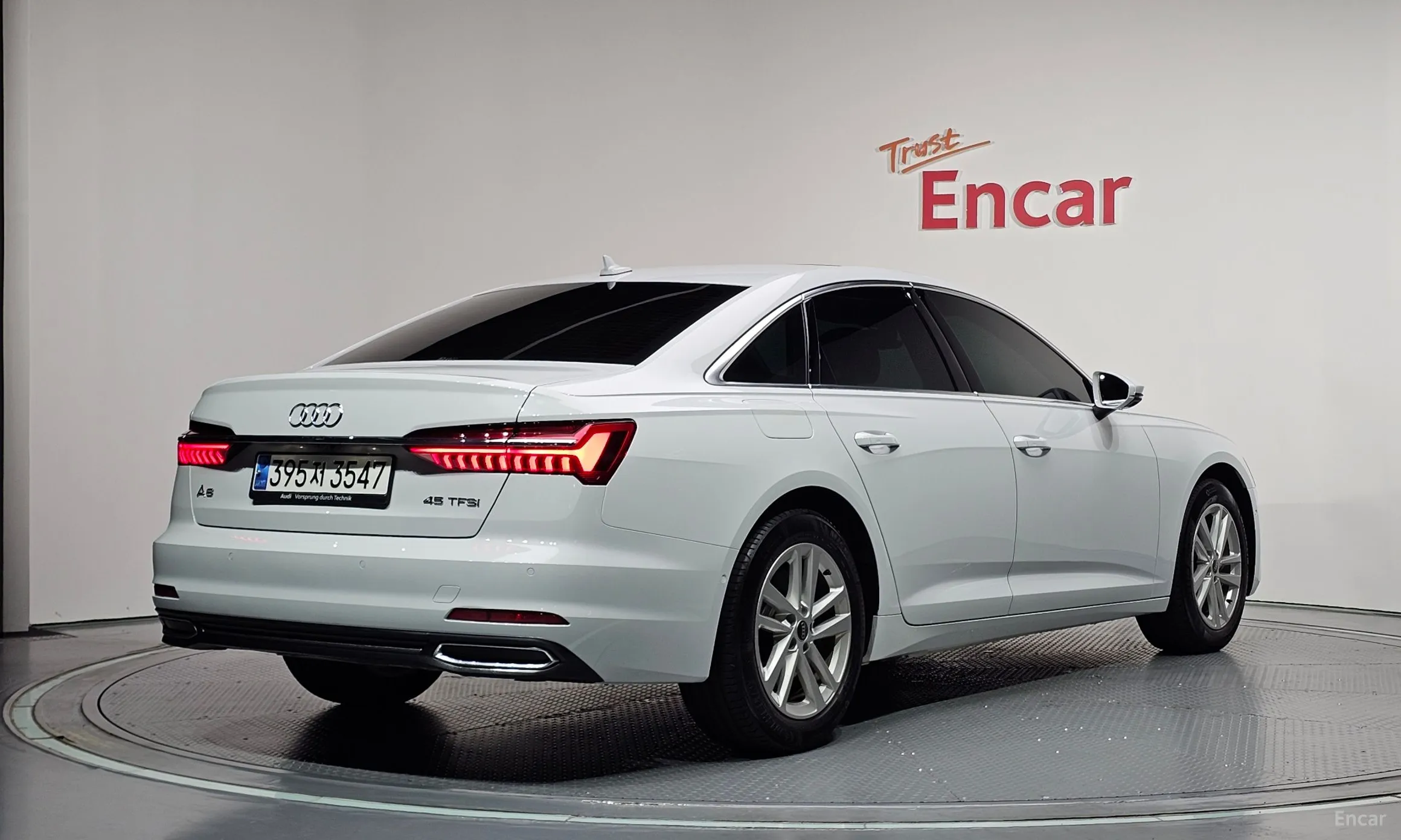 Audi A6 (C8)