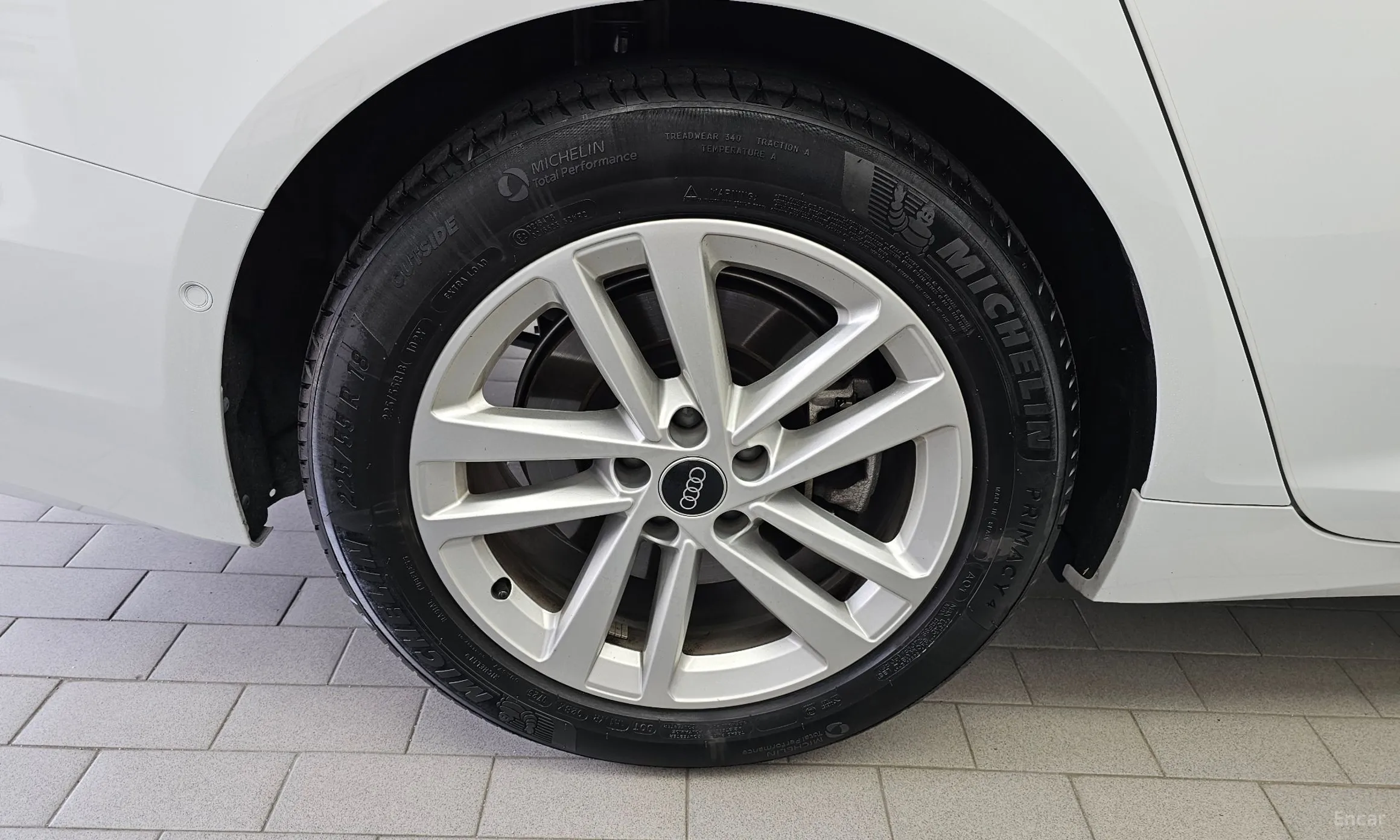 Audi A6 (C8) превью 5