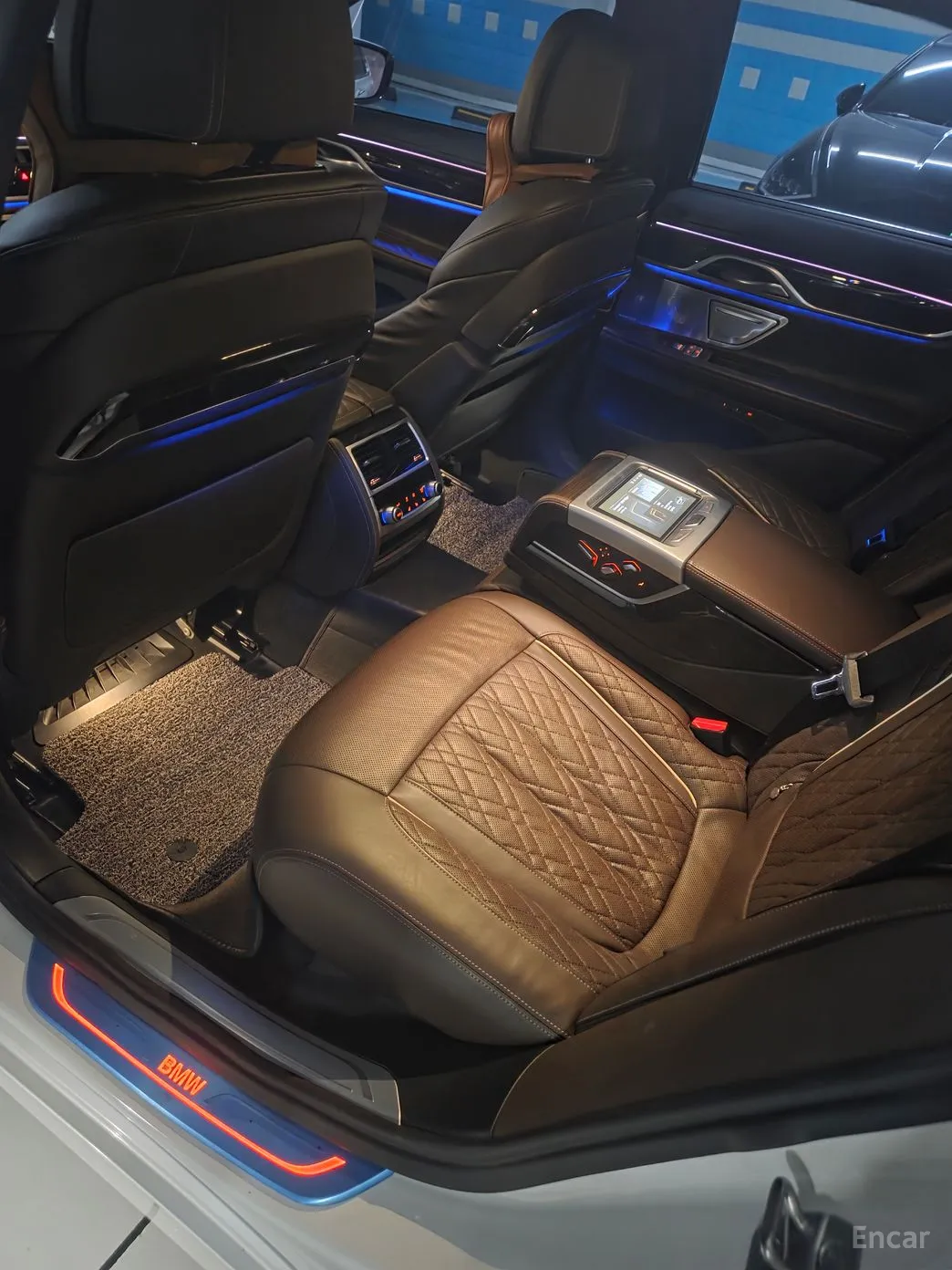 BMW 7 Series (G11) превью 8