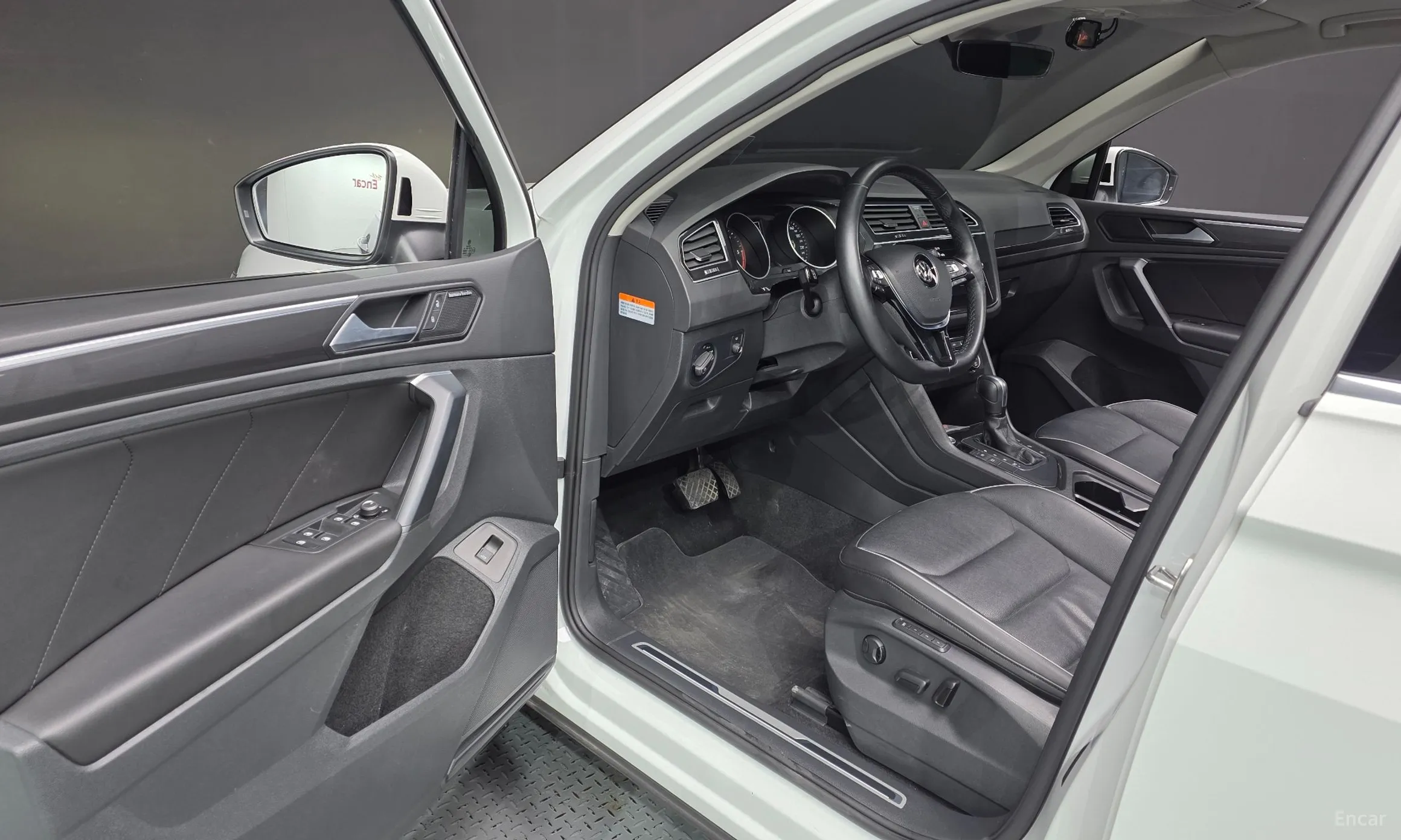 Volkswagen Tiguan 2nd Generation превью 10