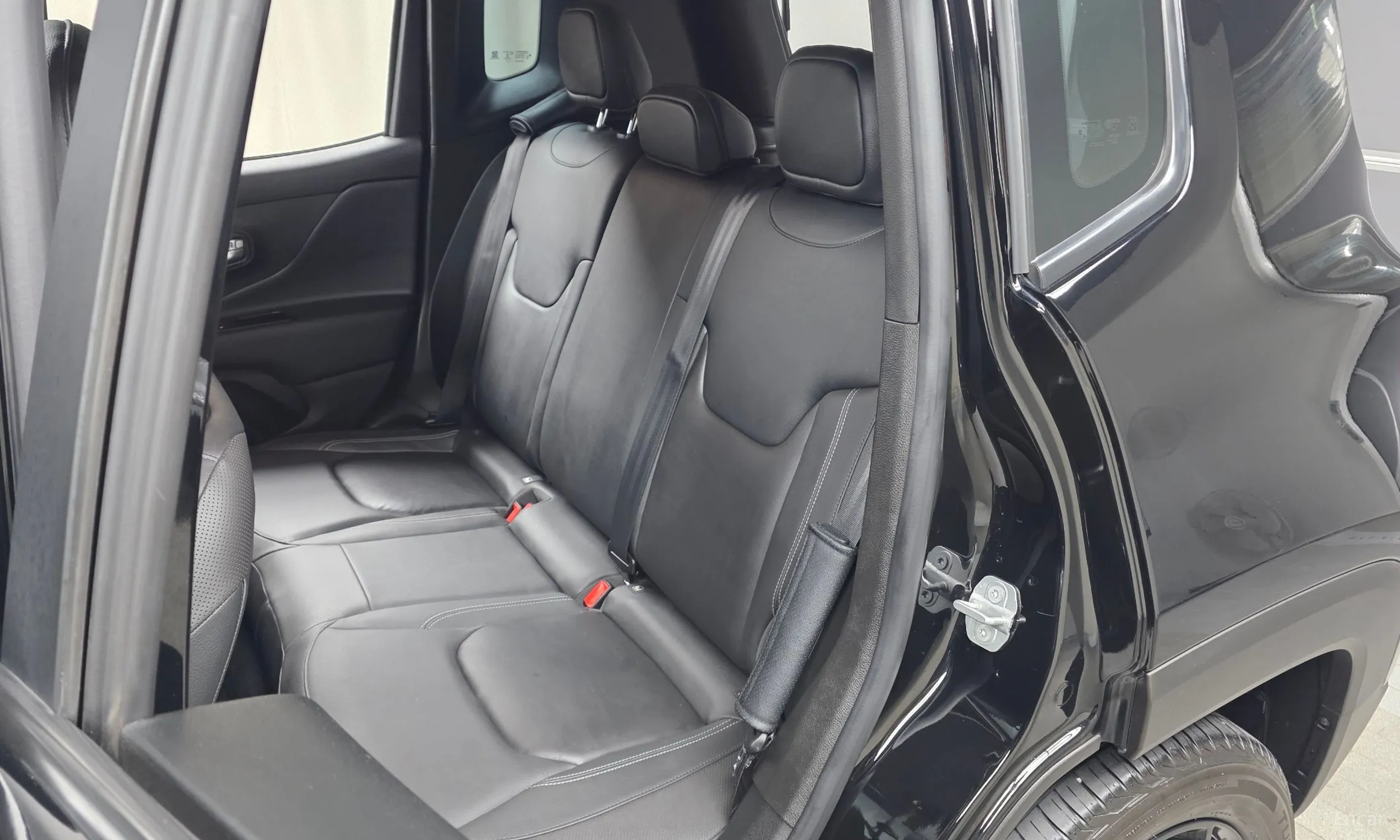 Jeep Renegade превью 12