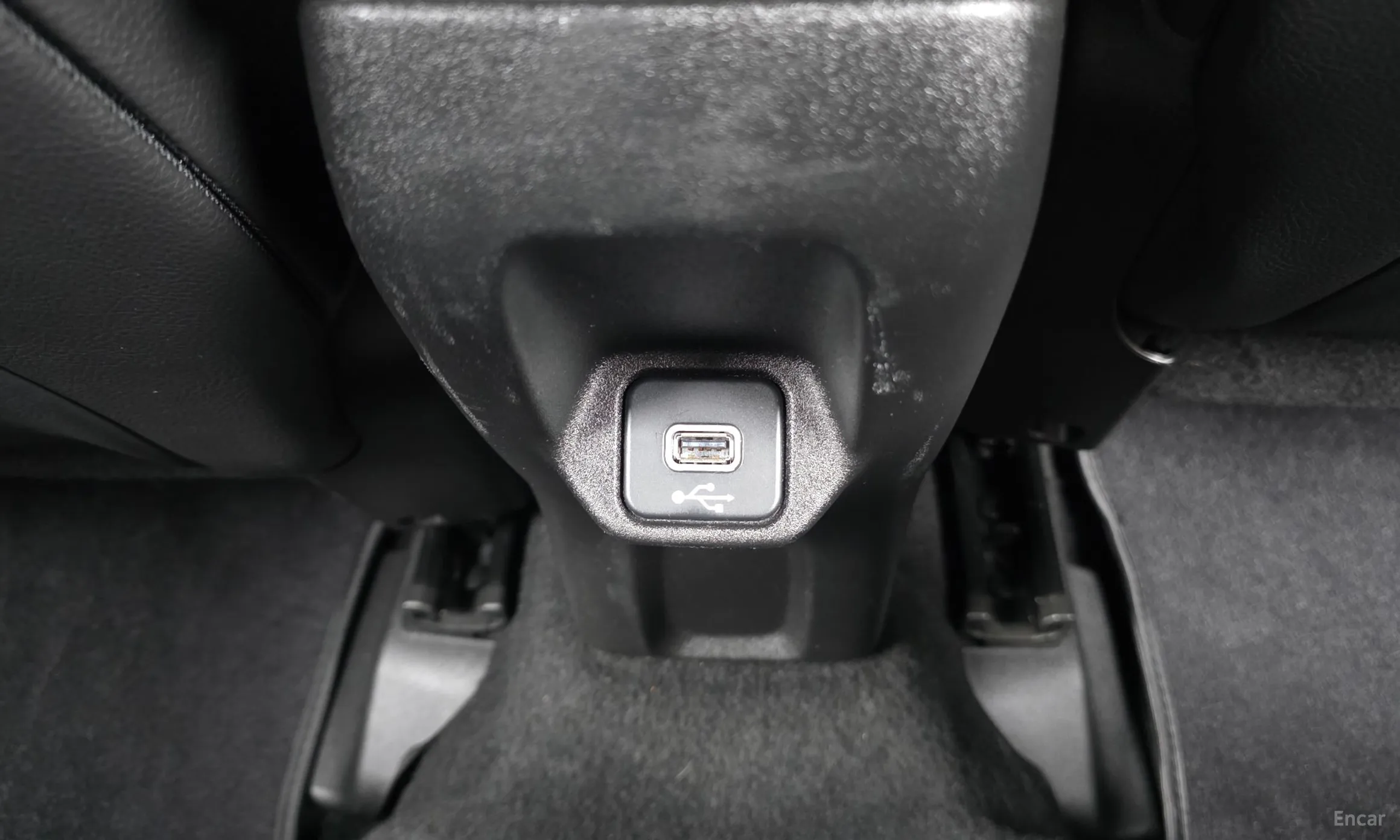 Jeep Renegade превью 13