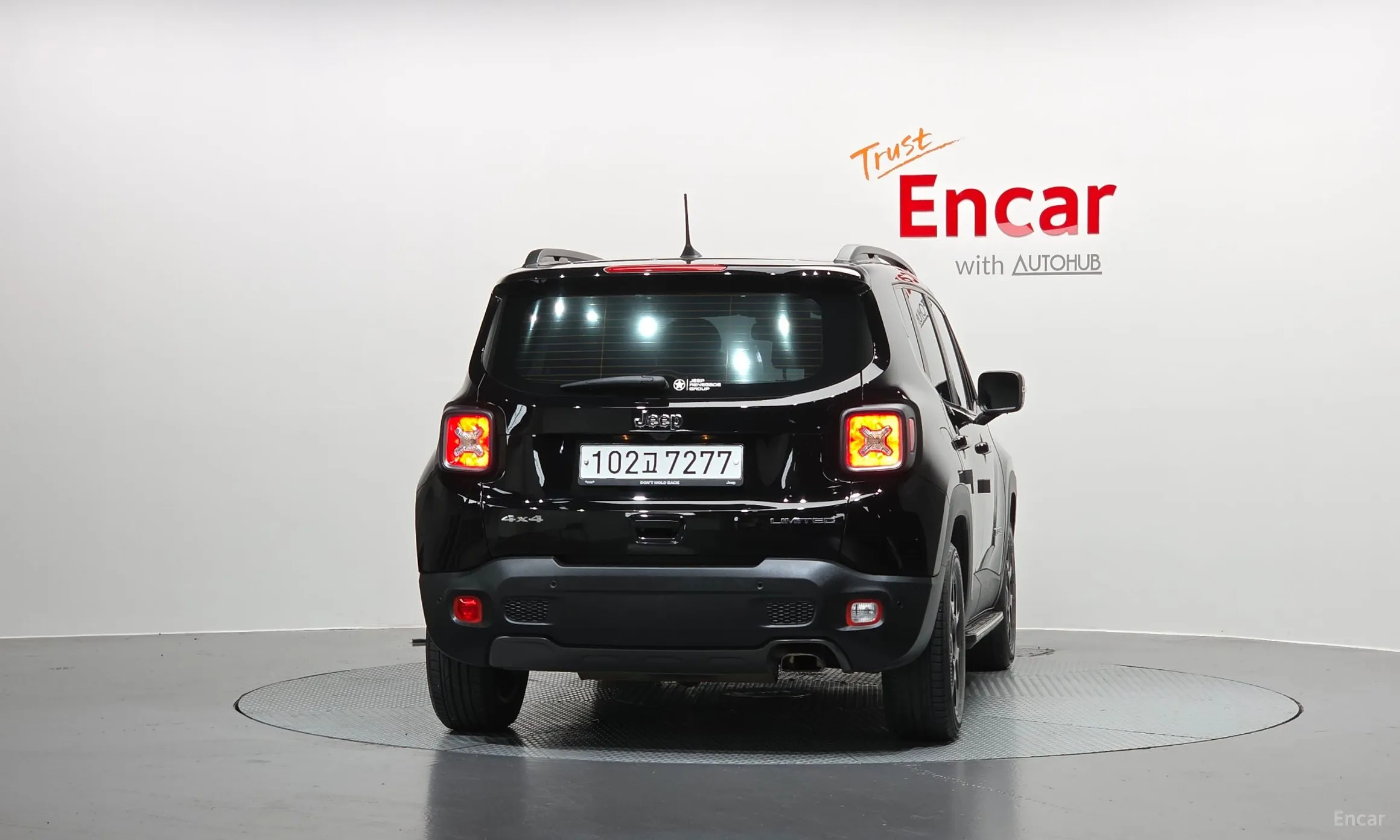 Jeep Renegade превью 4