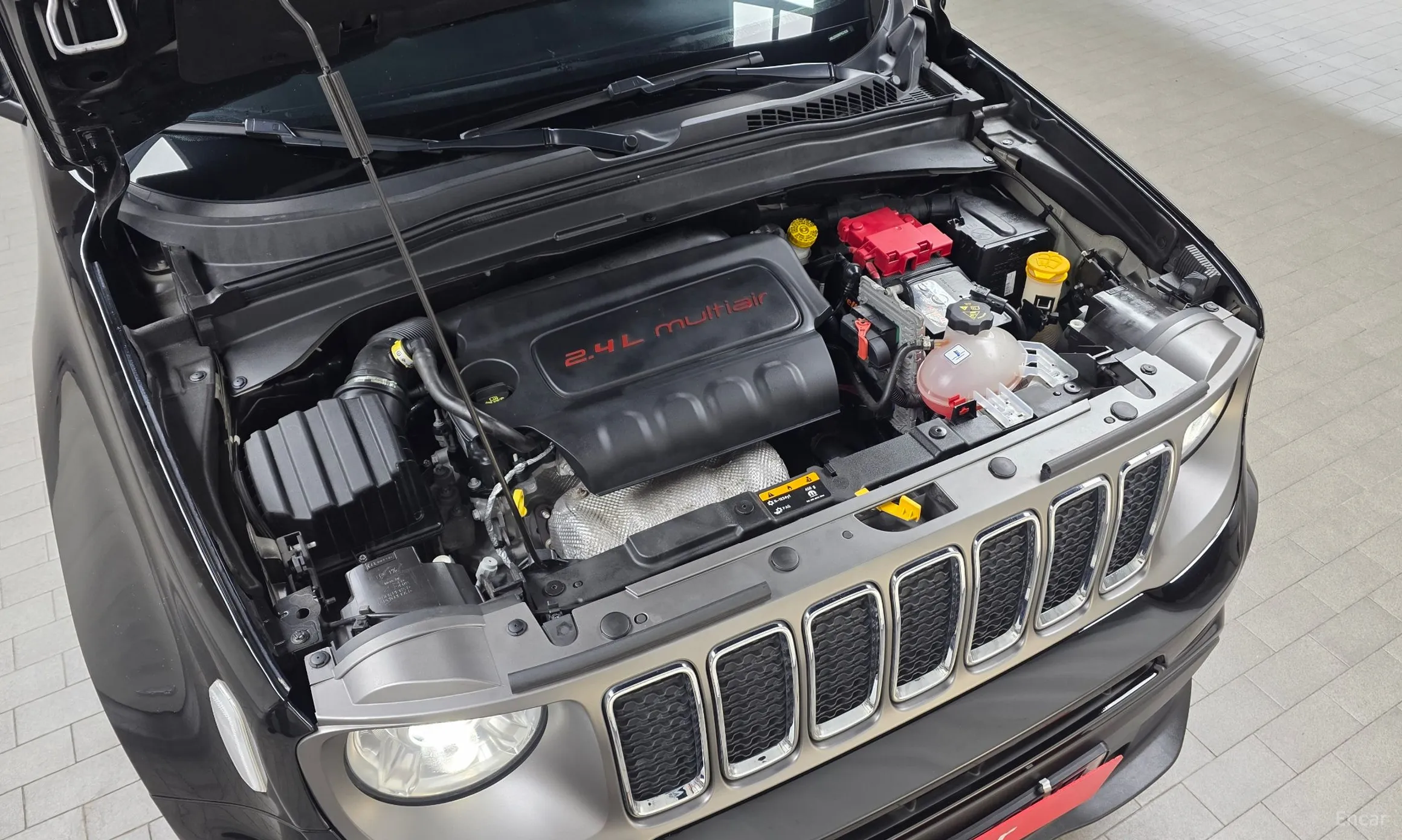 Jeep Renegade превью 6