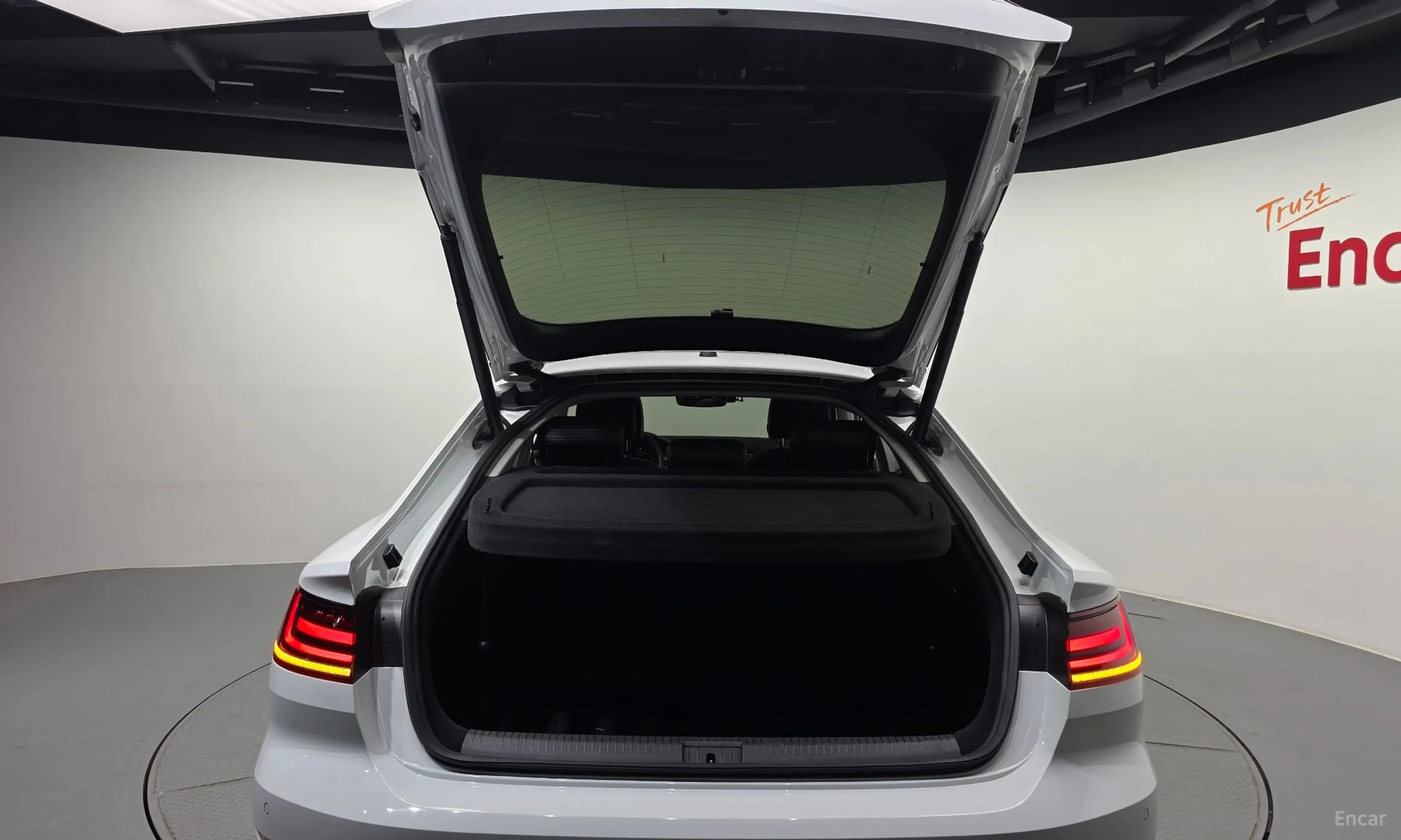 Volkswagen Ateon превью 17