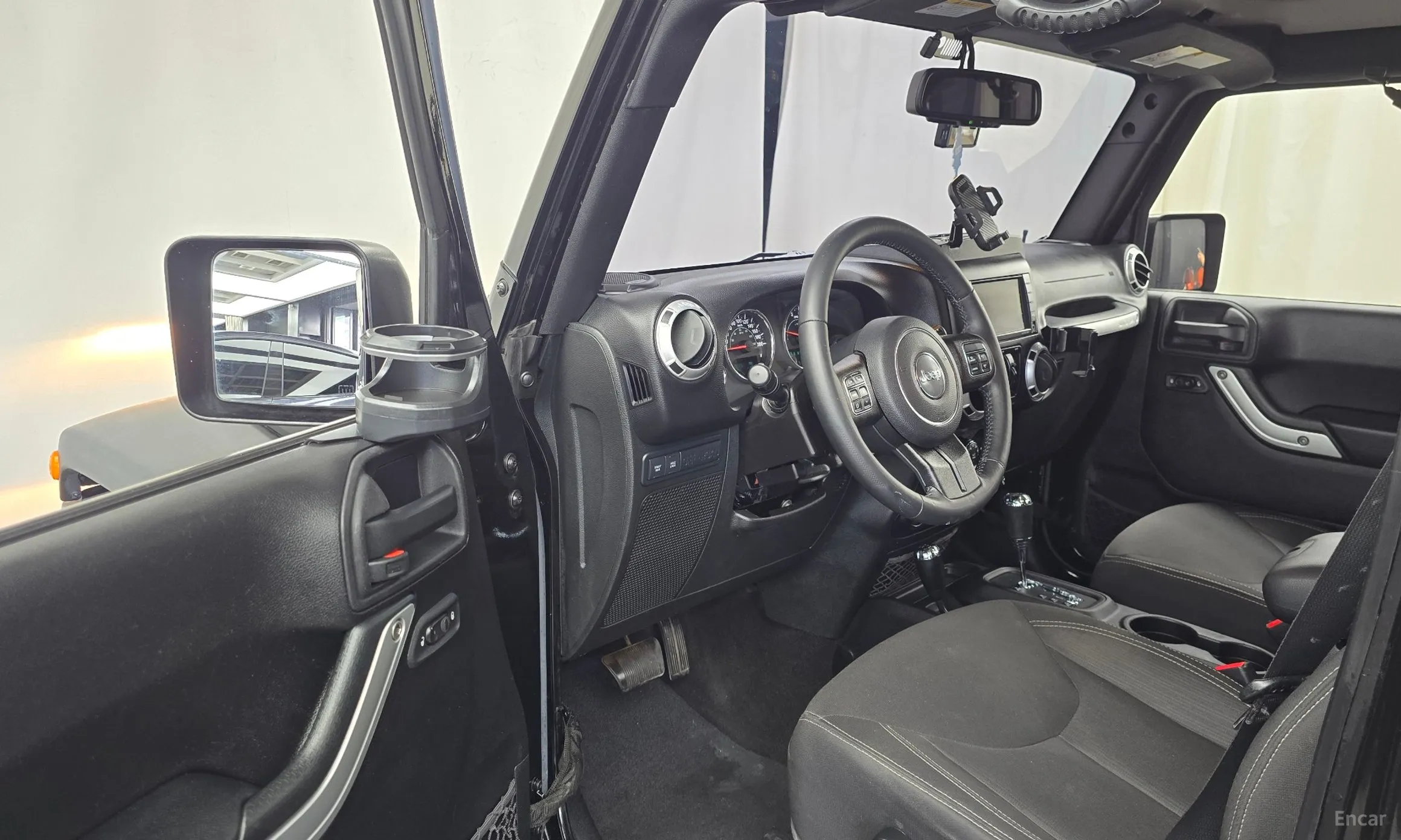Jeep Wrangler (JK) превью 10