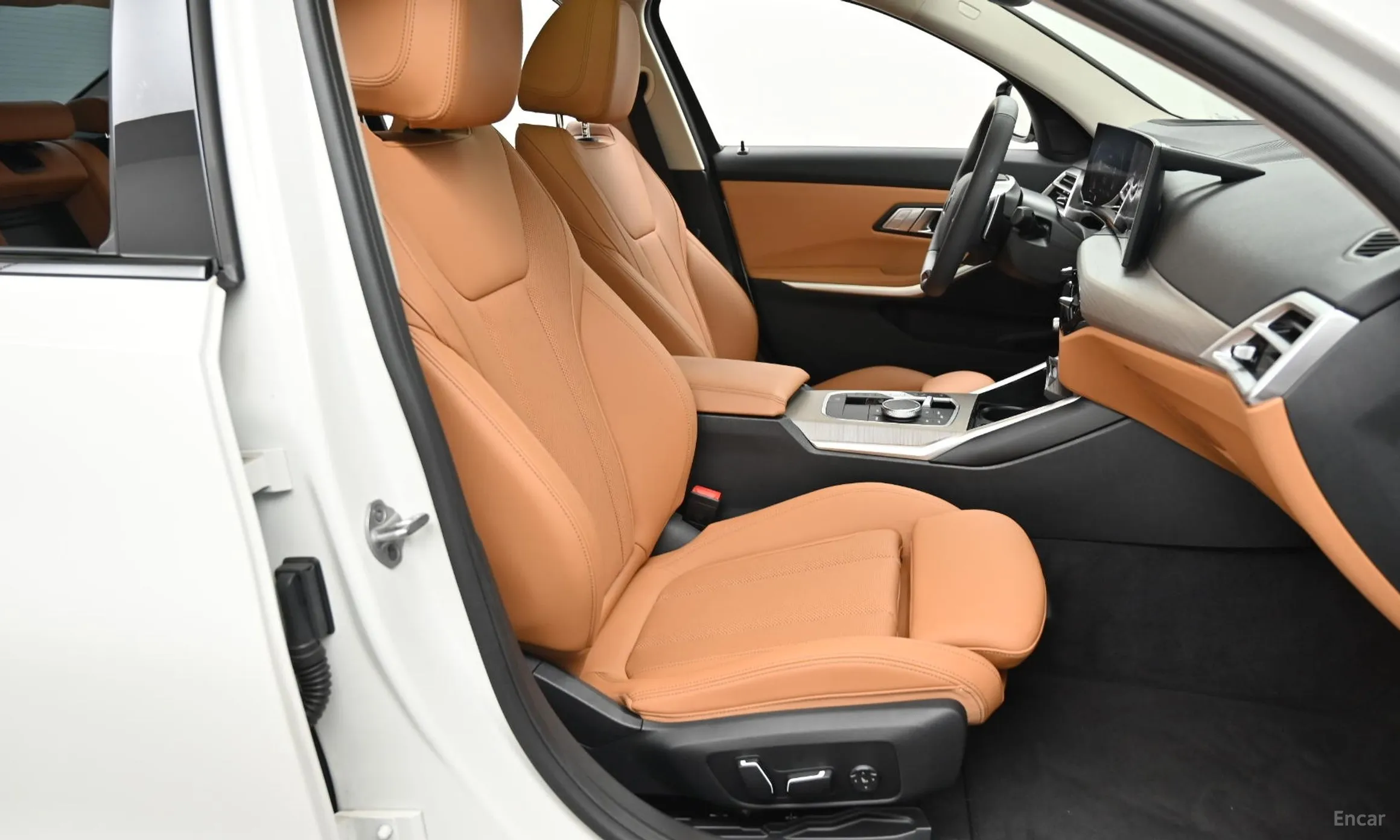 BMW 3 Series (G20) превью 10