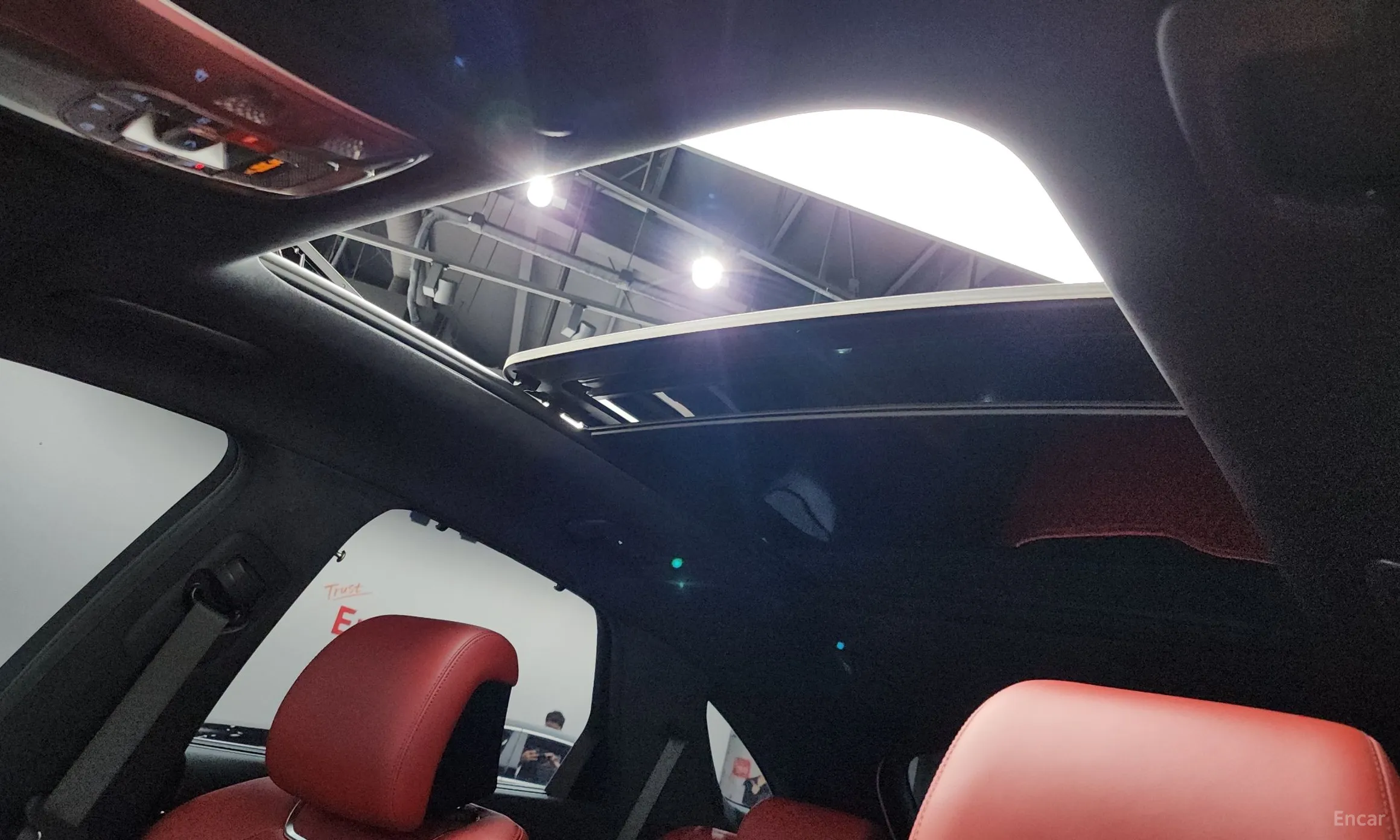 Genesis GV70 превью 17
