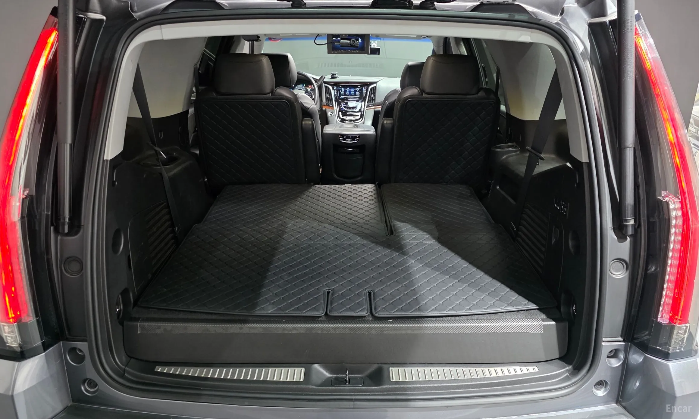 Cadillac Escalade превью 18
