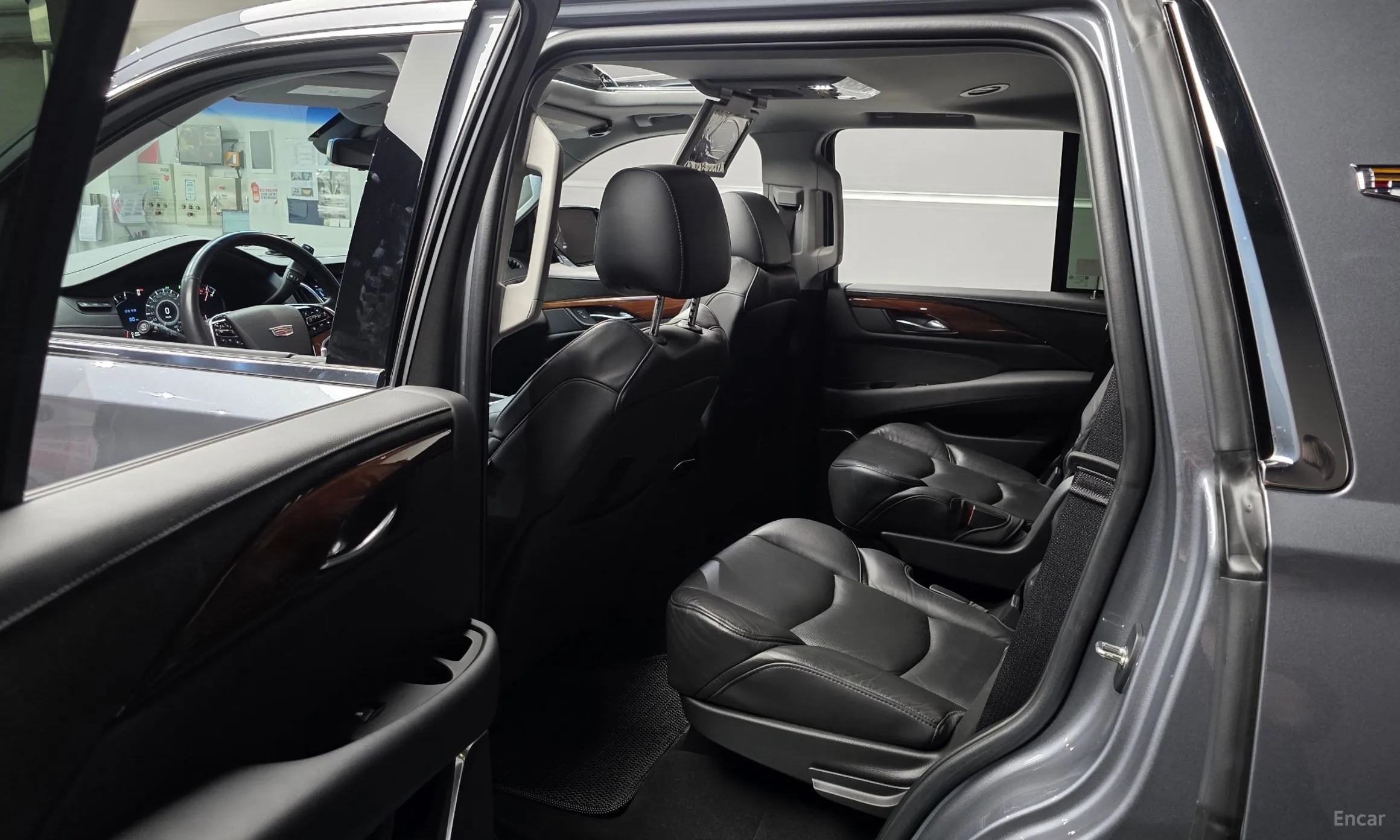 Cadillac Escalade превью 20