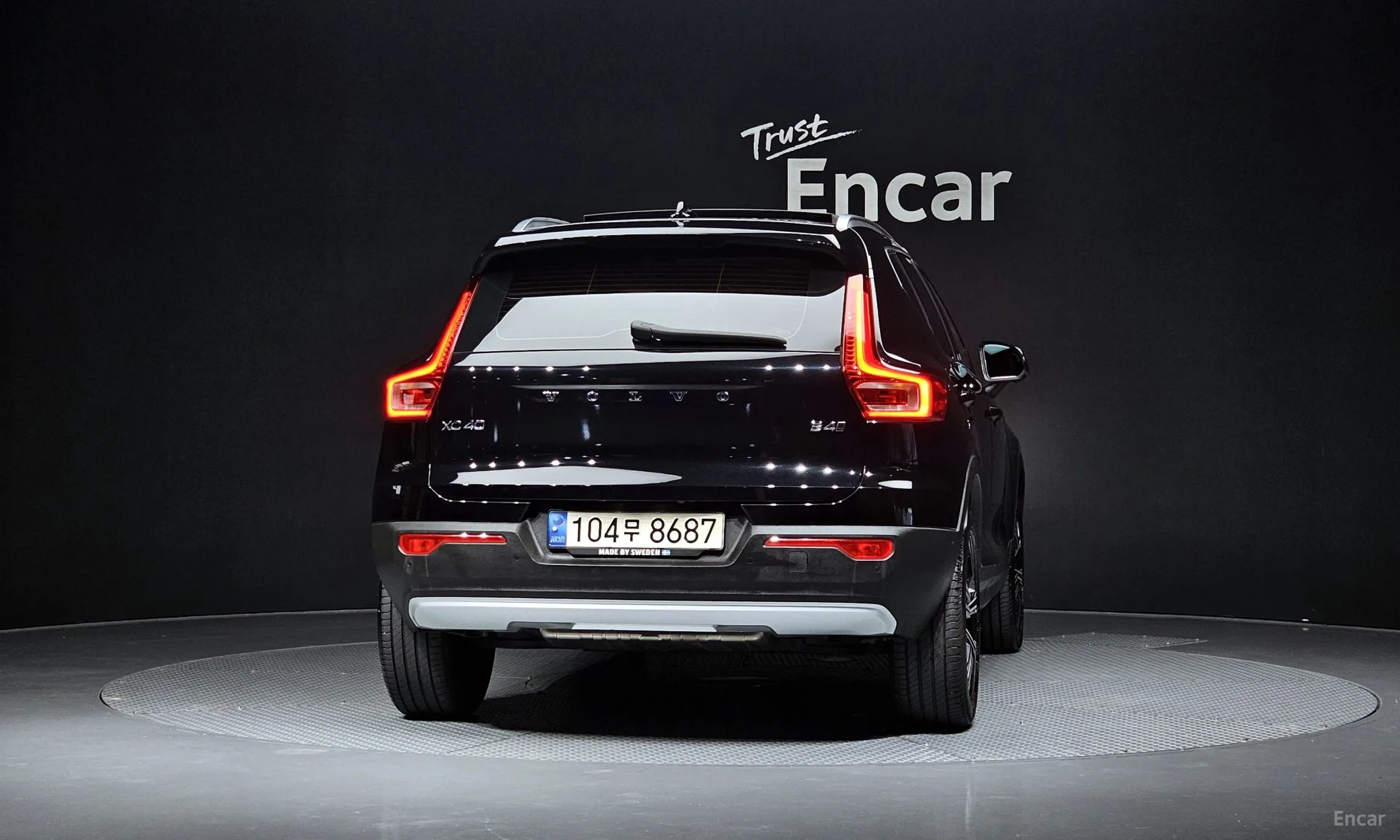 Volvo XC40 превью 4