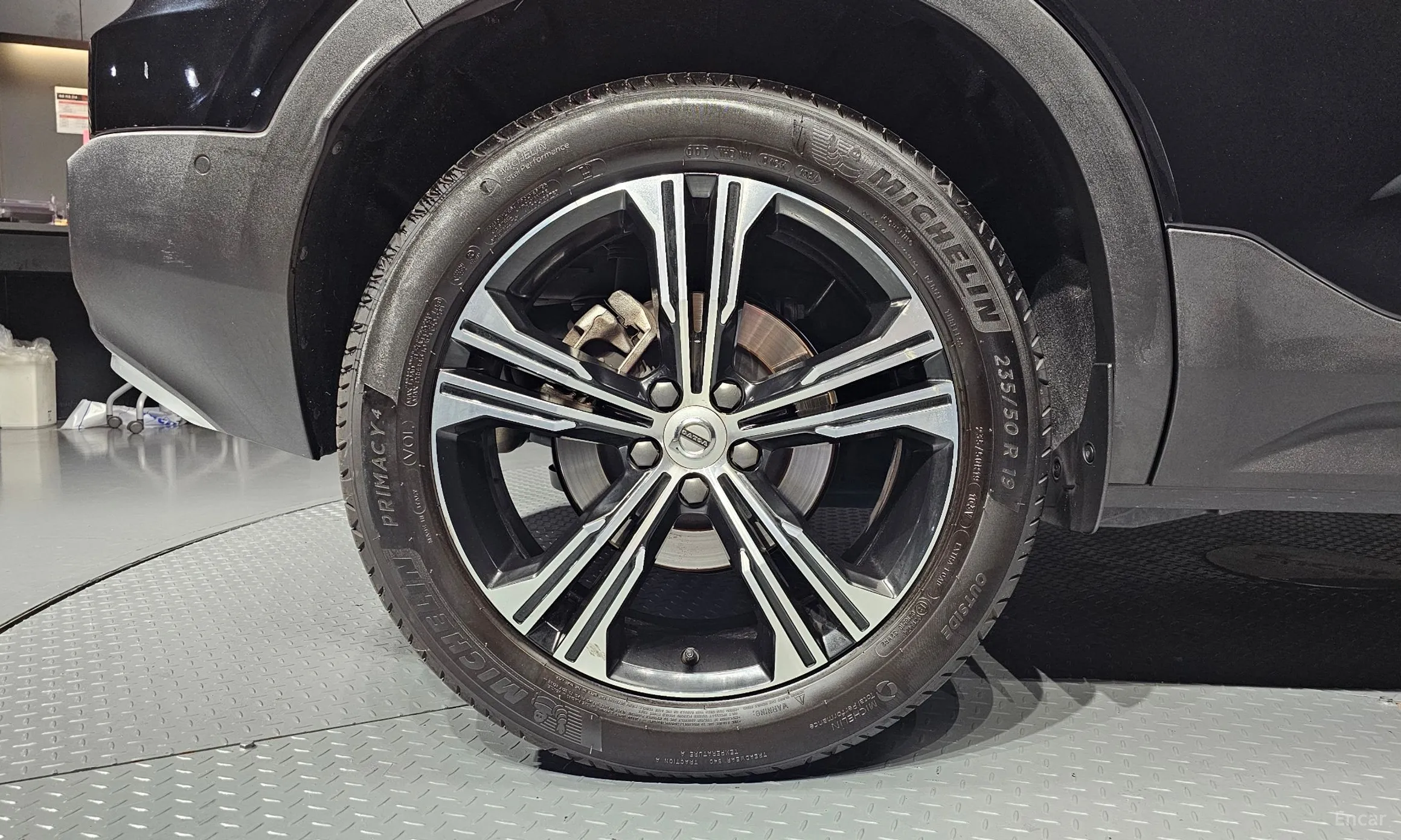 Volvo XC40 превью 5