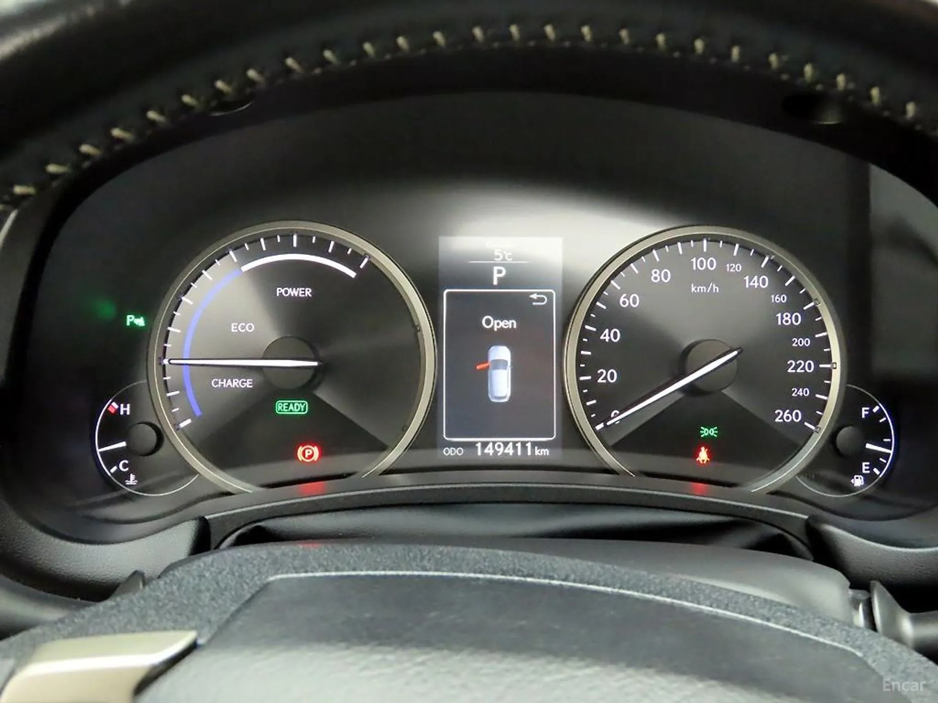 Lexus NX300h превью 5