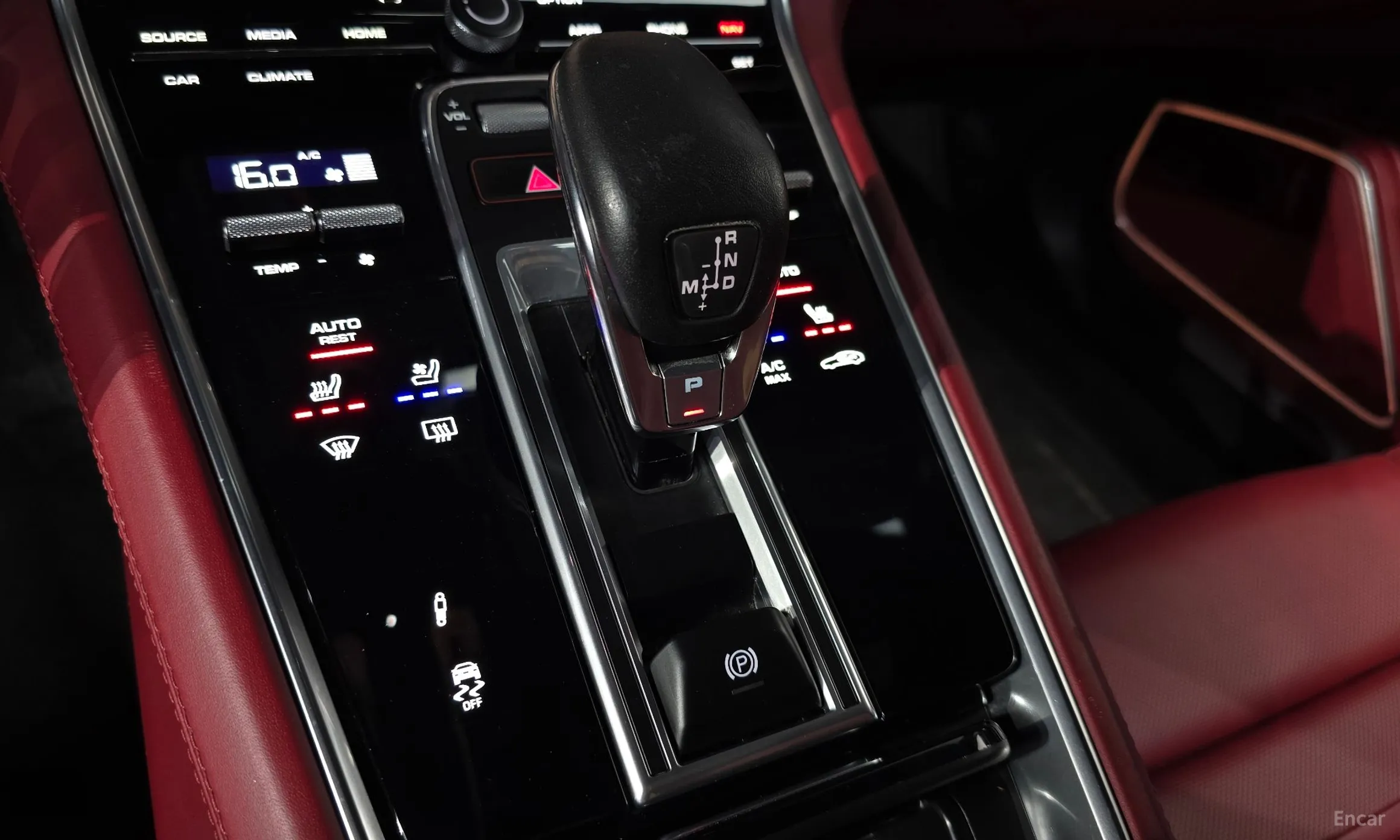 Porsche Panamera (971) превью 9
