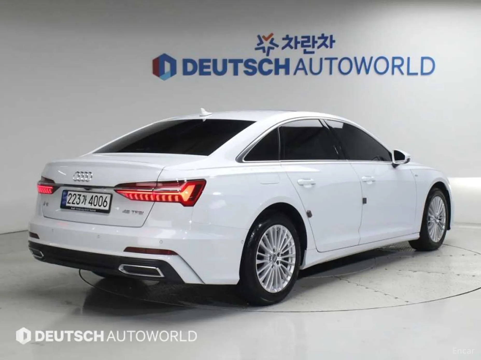Audi A6 (C8) превью 4