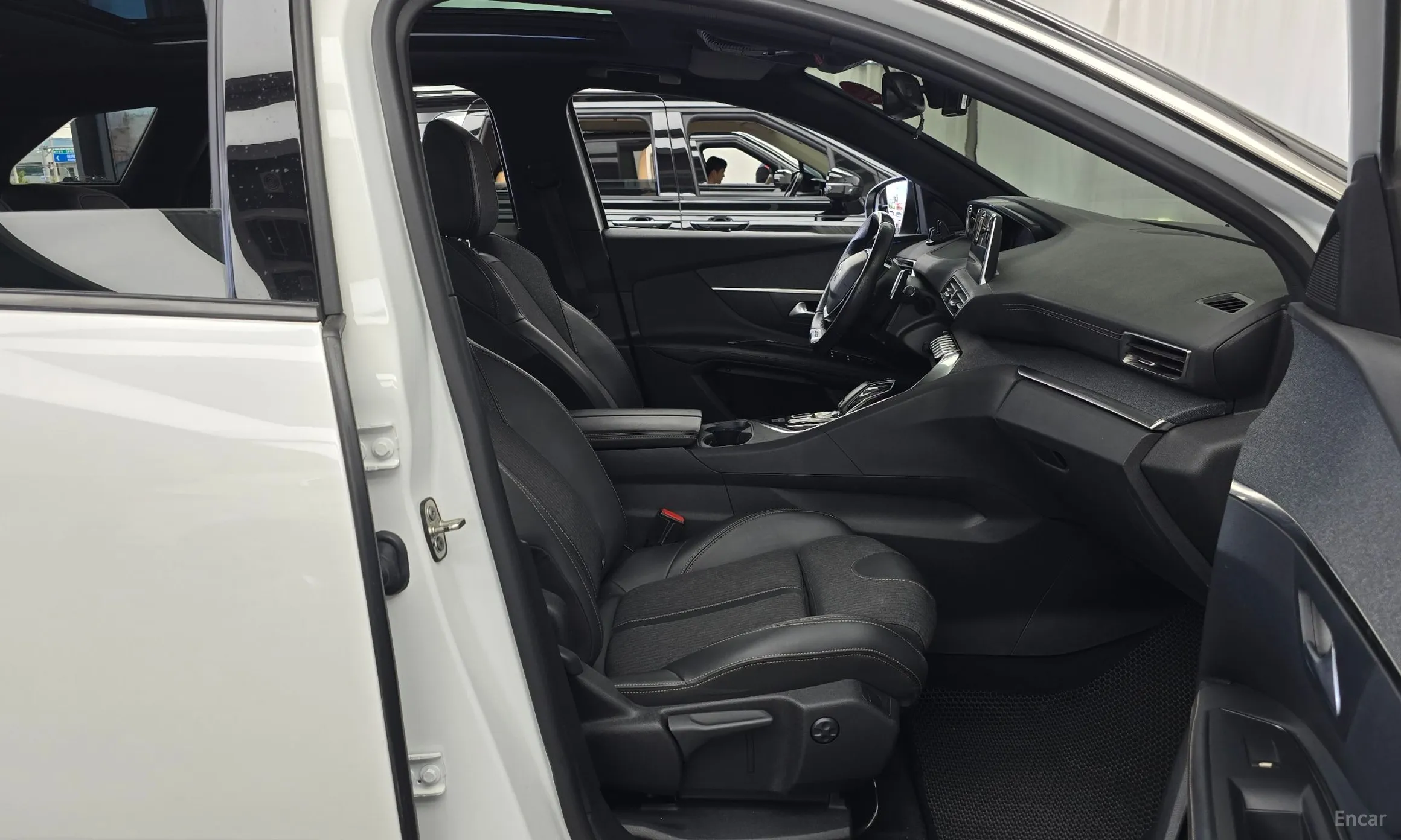 Peugeot 3008 2nd generation превью 11