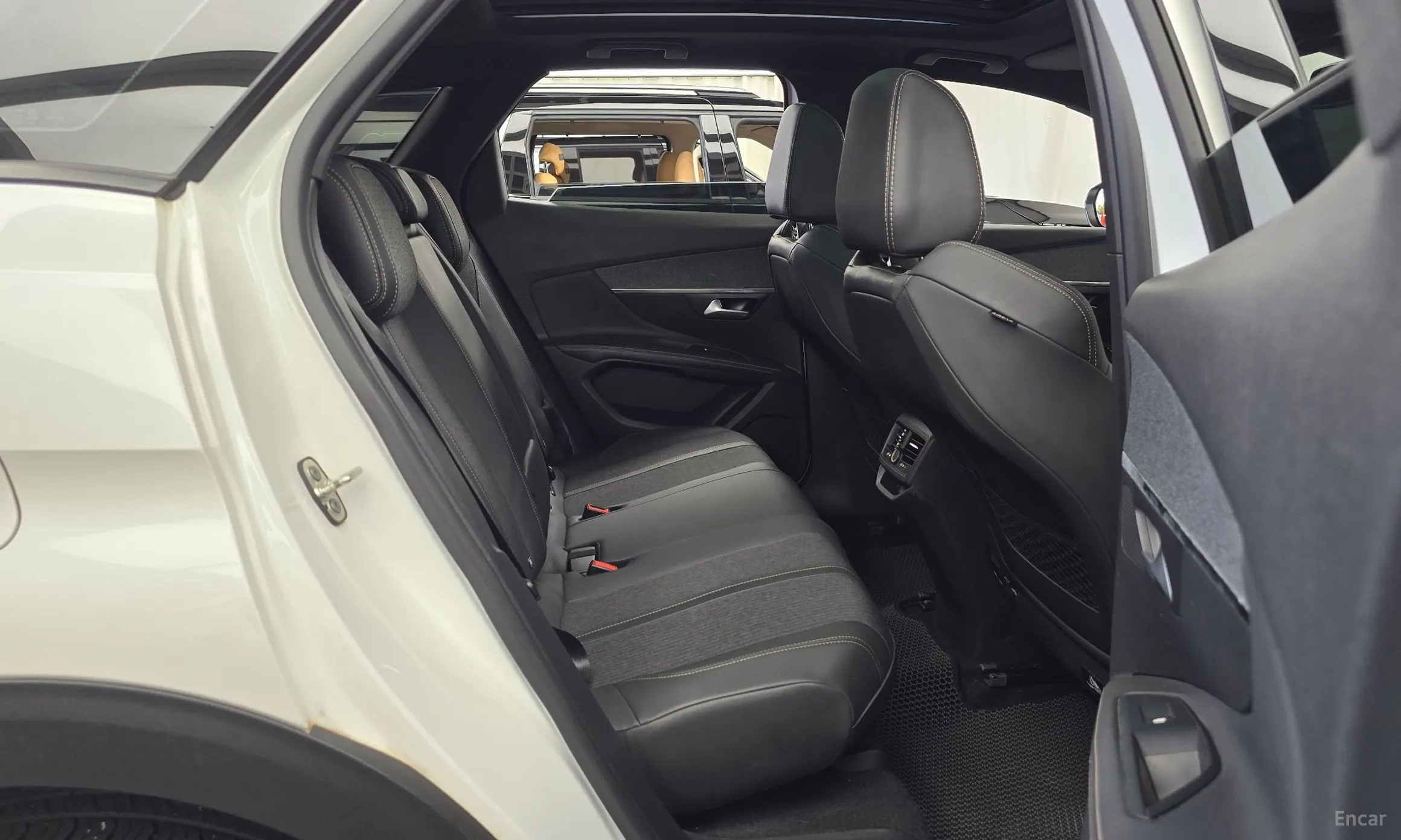 Peugeot 3008 2nd generation превью 12