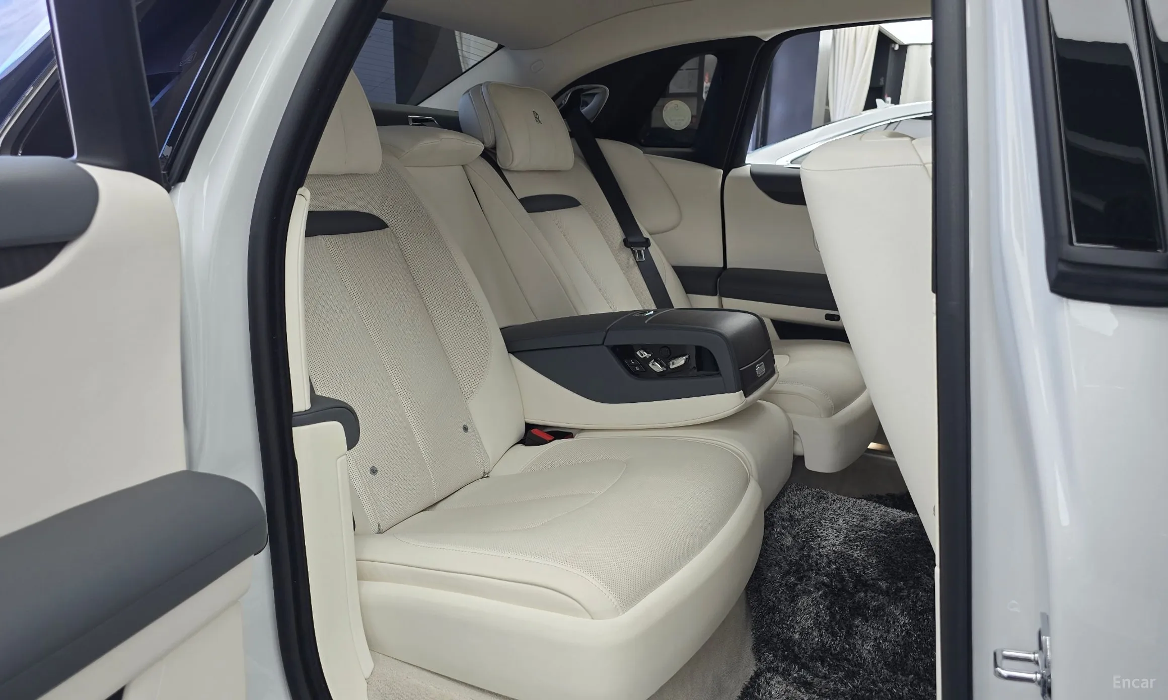 Rolls-Royce Ghost 2nd Generation превью 11