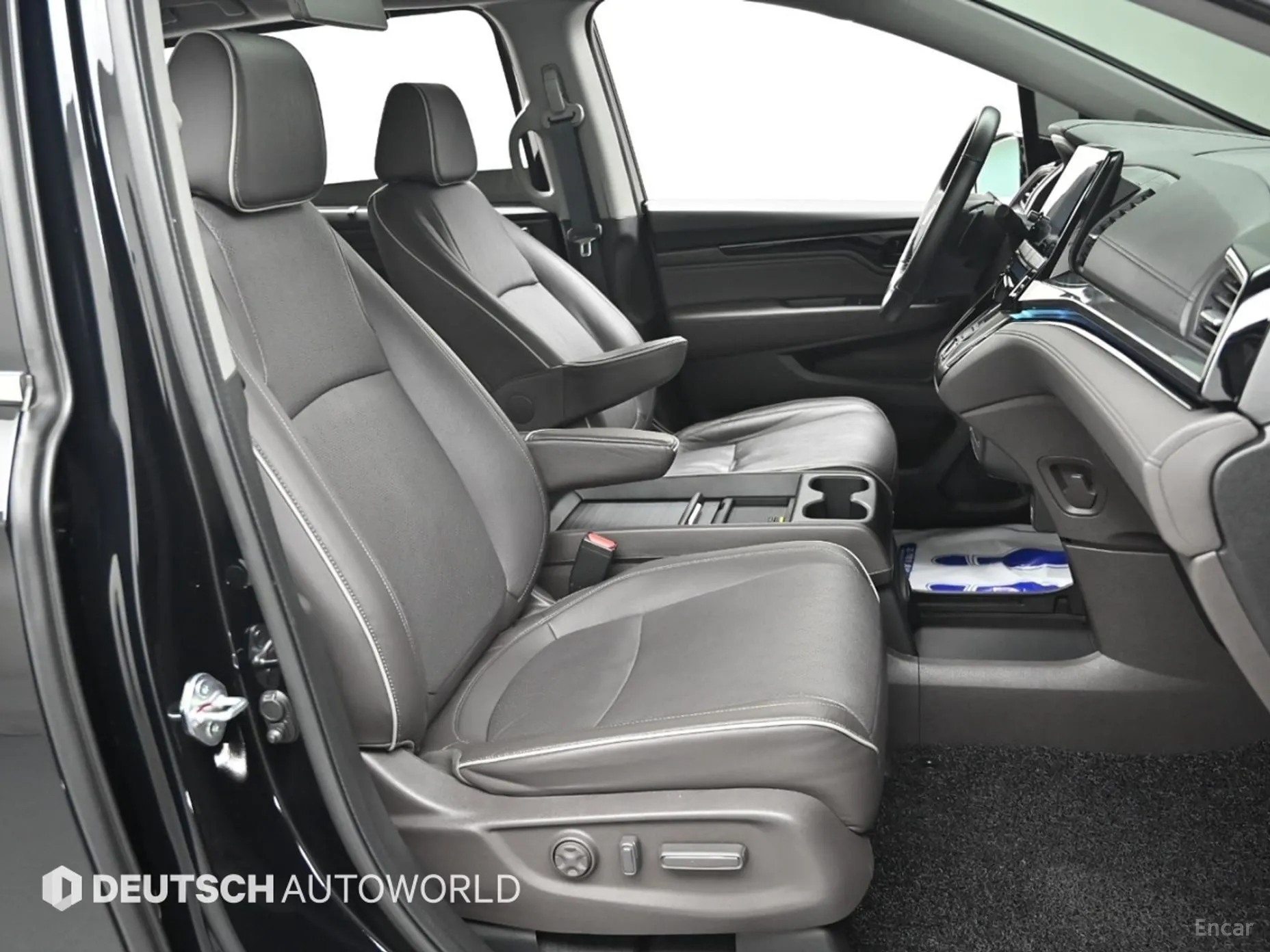 Honda Odyssey превью 15