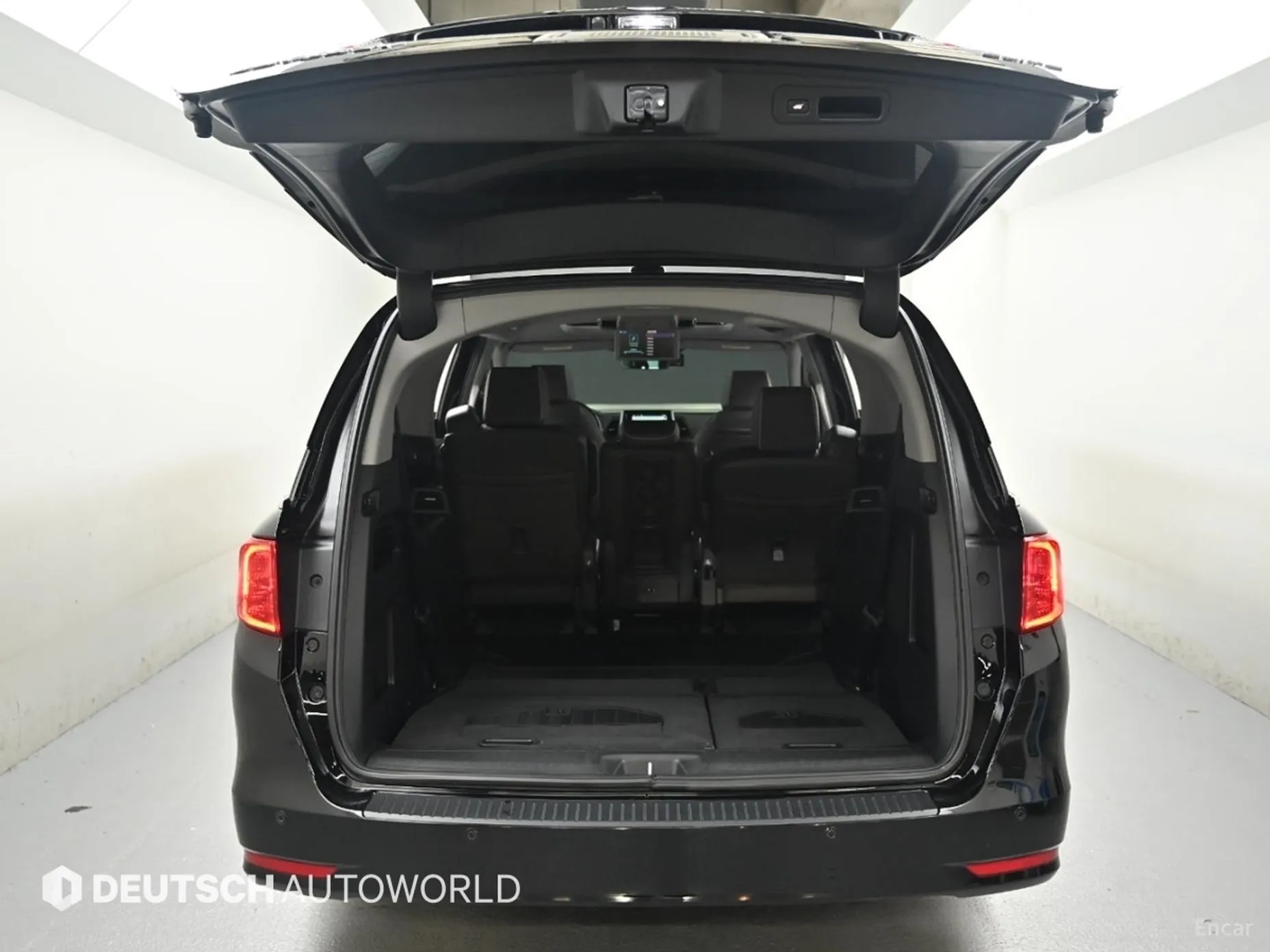 Honda Odyssey превью 18