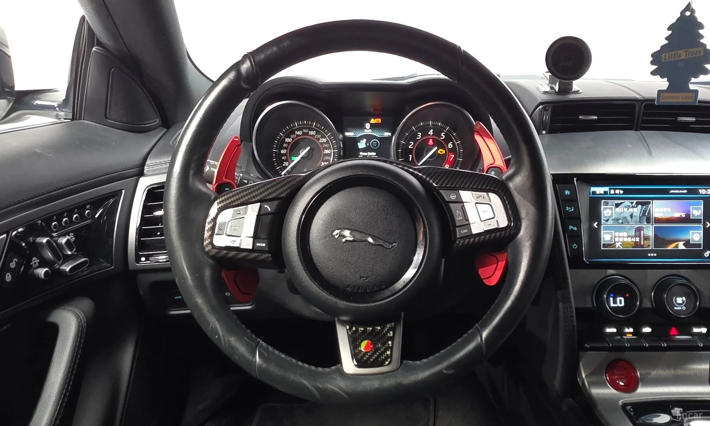Jaguar F-TYPE превью 11