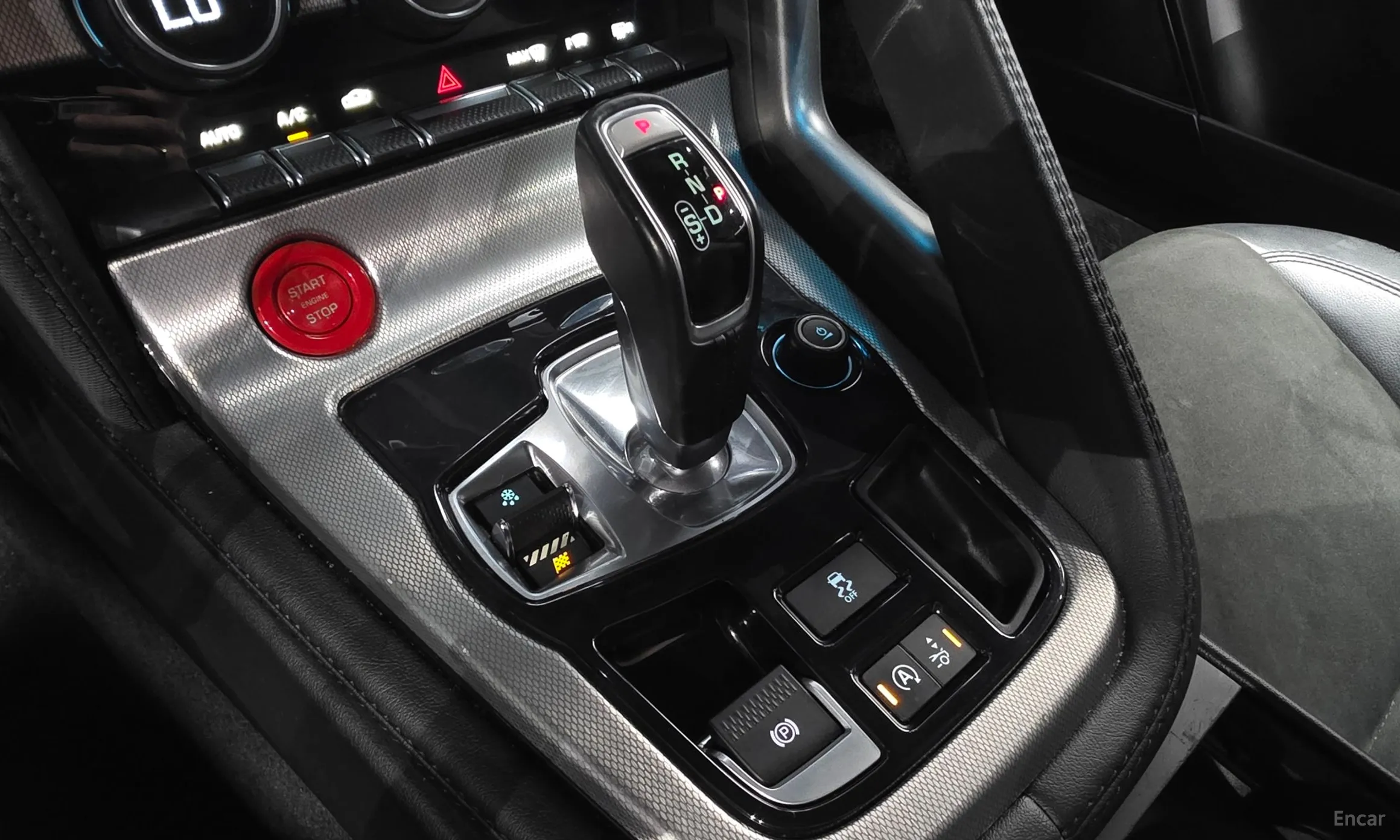 Jaguar F-TYPE превью 9