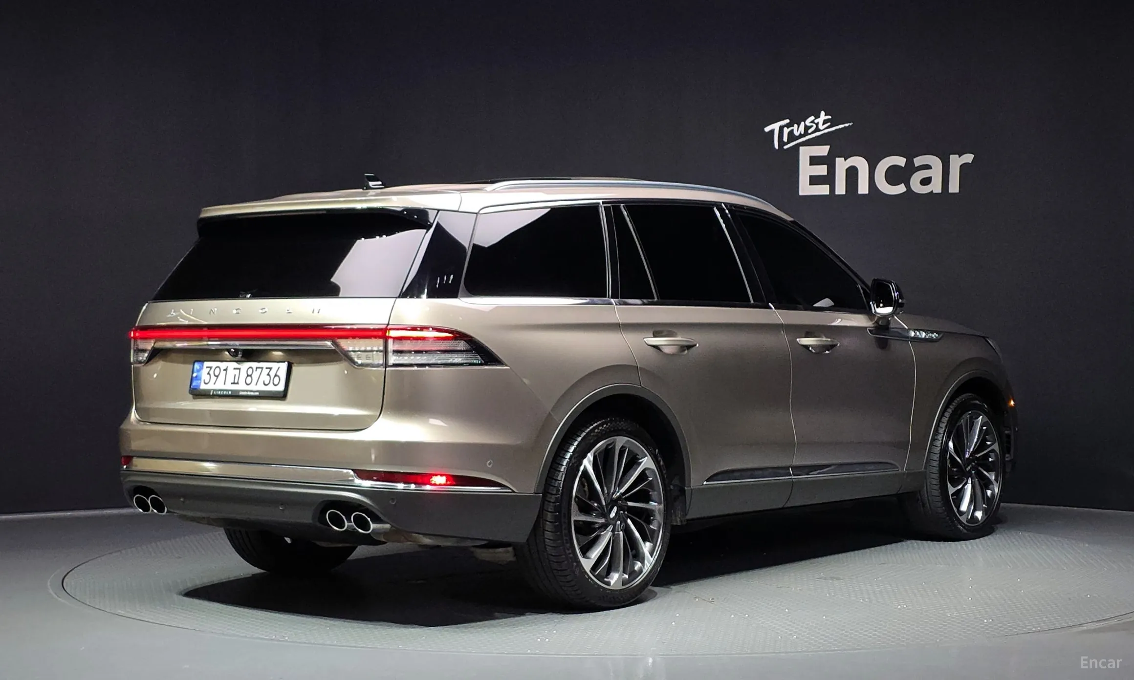 Lincoln Aviator 2nd Generation превью 2