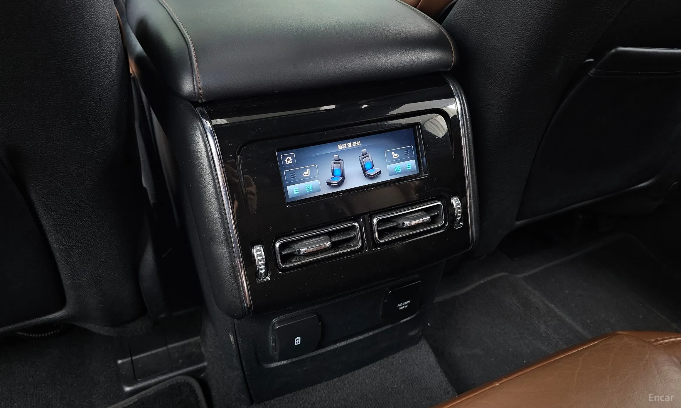 Lincoln Aviator 2nd Generation превью 19