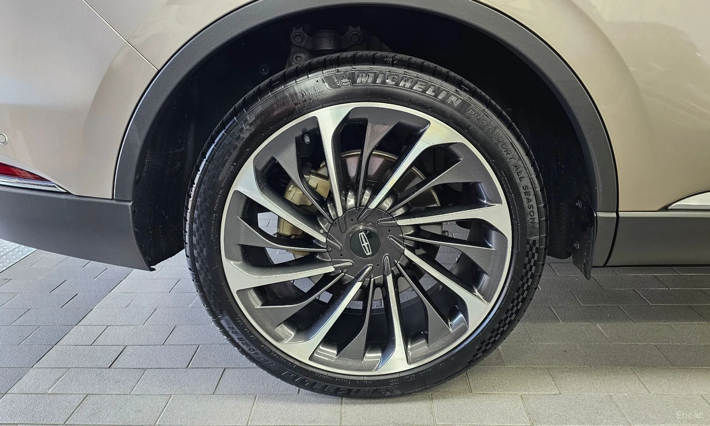 Lincoln Aviator 2nd Generation превью 5