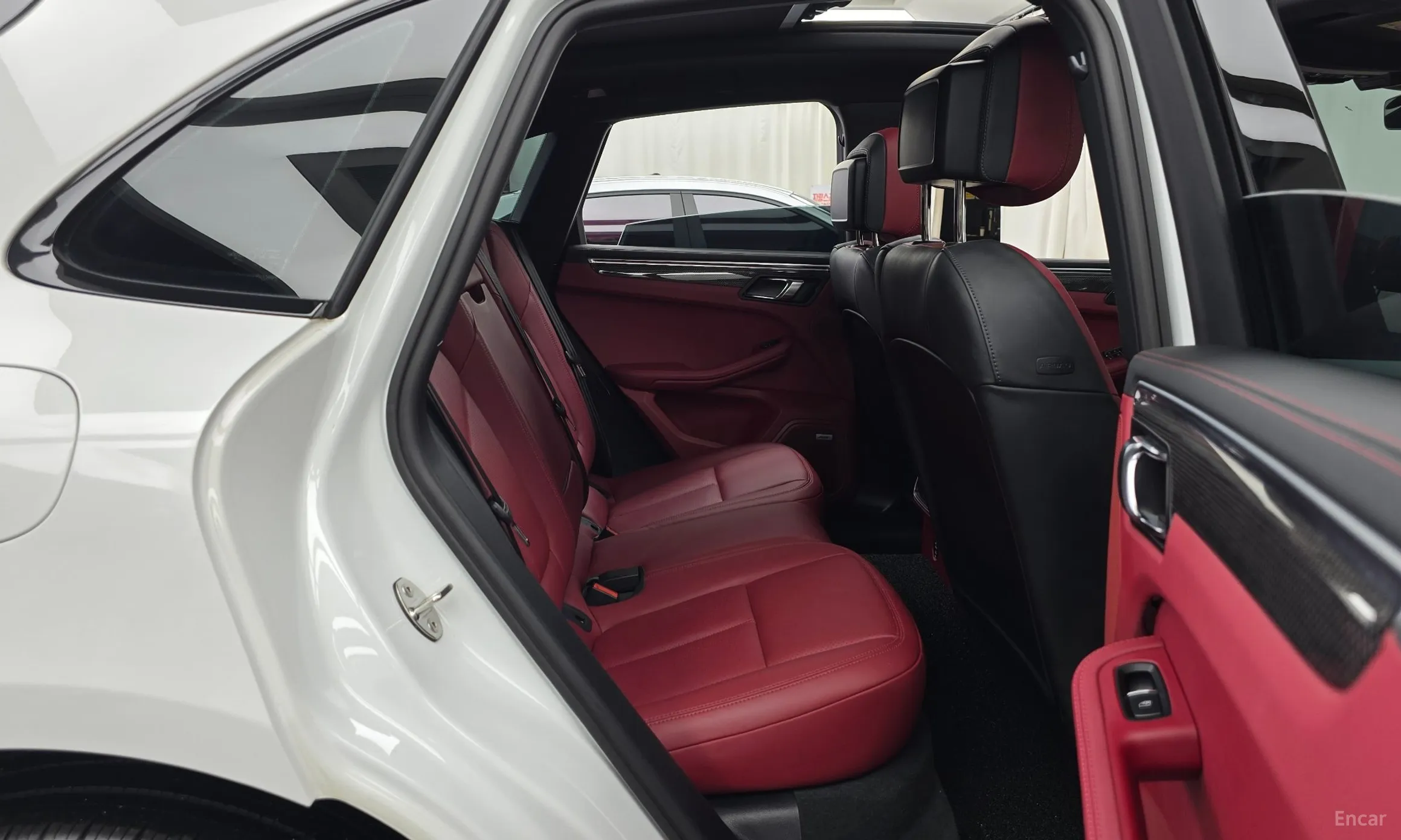 Porsche Macan превью 11
