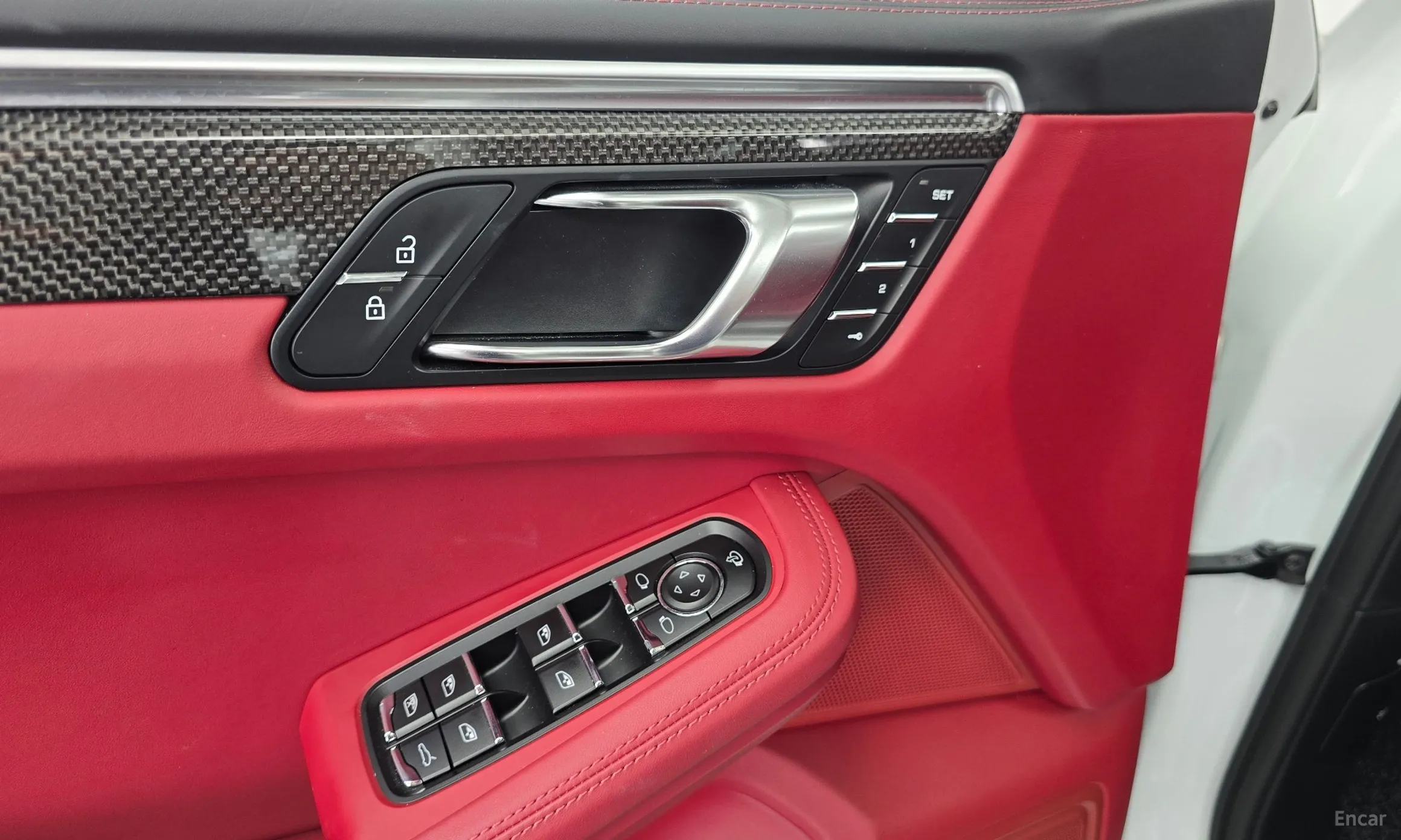Porsche Macan превью 20
