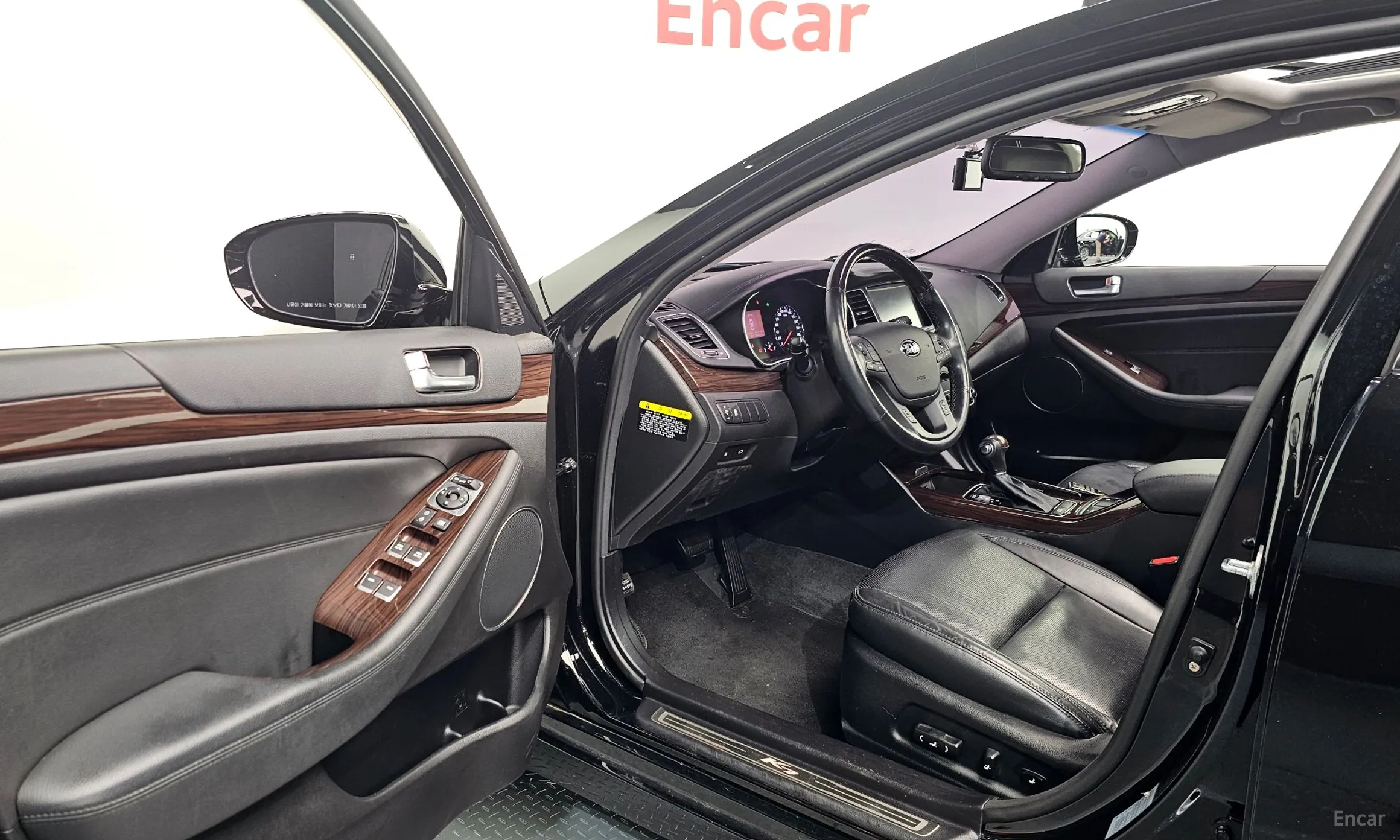 Kia K7 превью 10