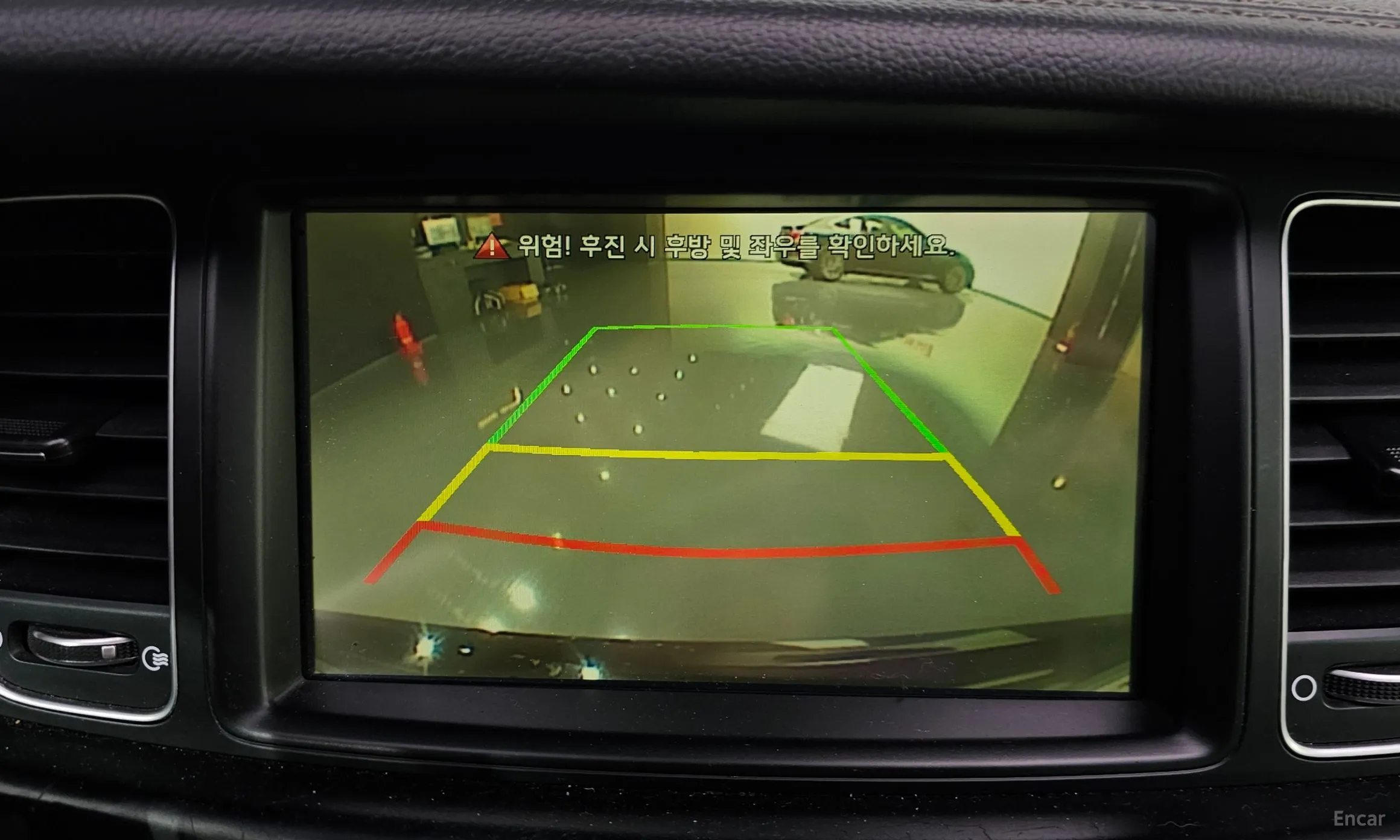 Kia K7 превью 16