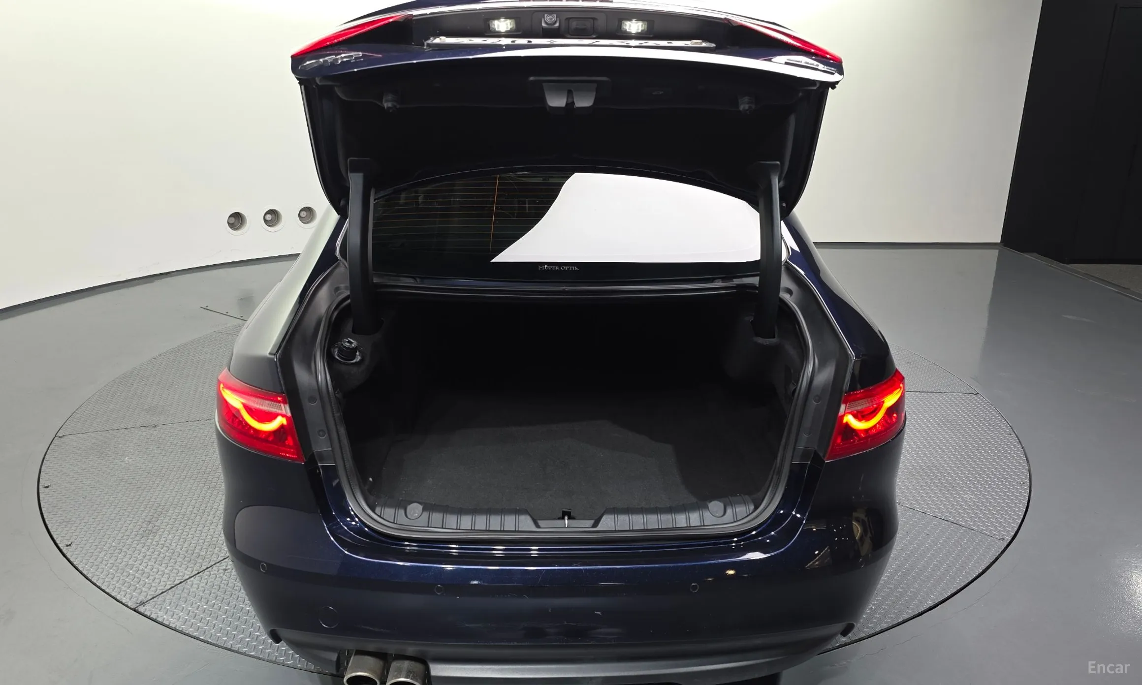 Jaguar XF (x260) превью 20