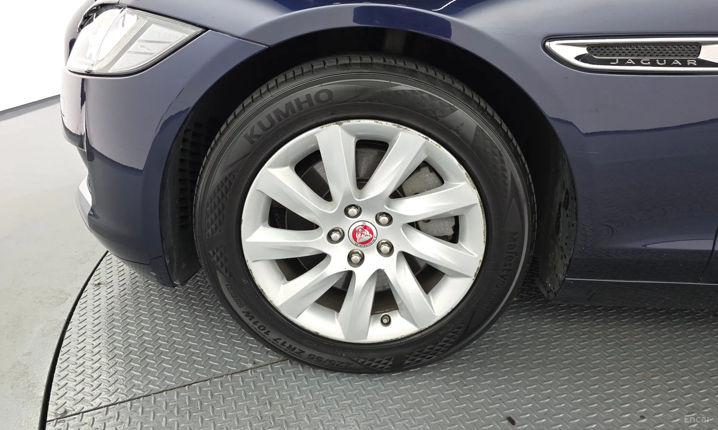 Jaguar XF (x260) превью 5