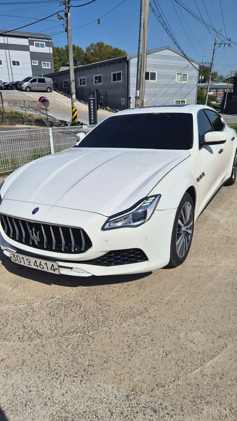 Maserati Quattroporte