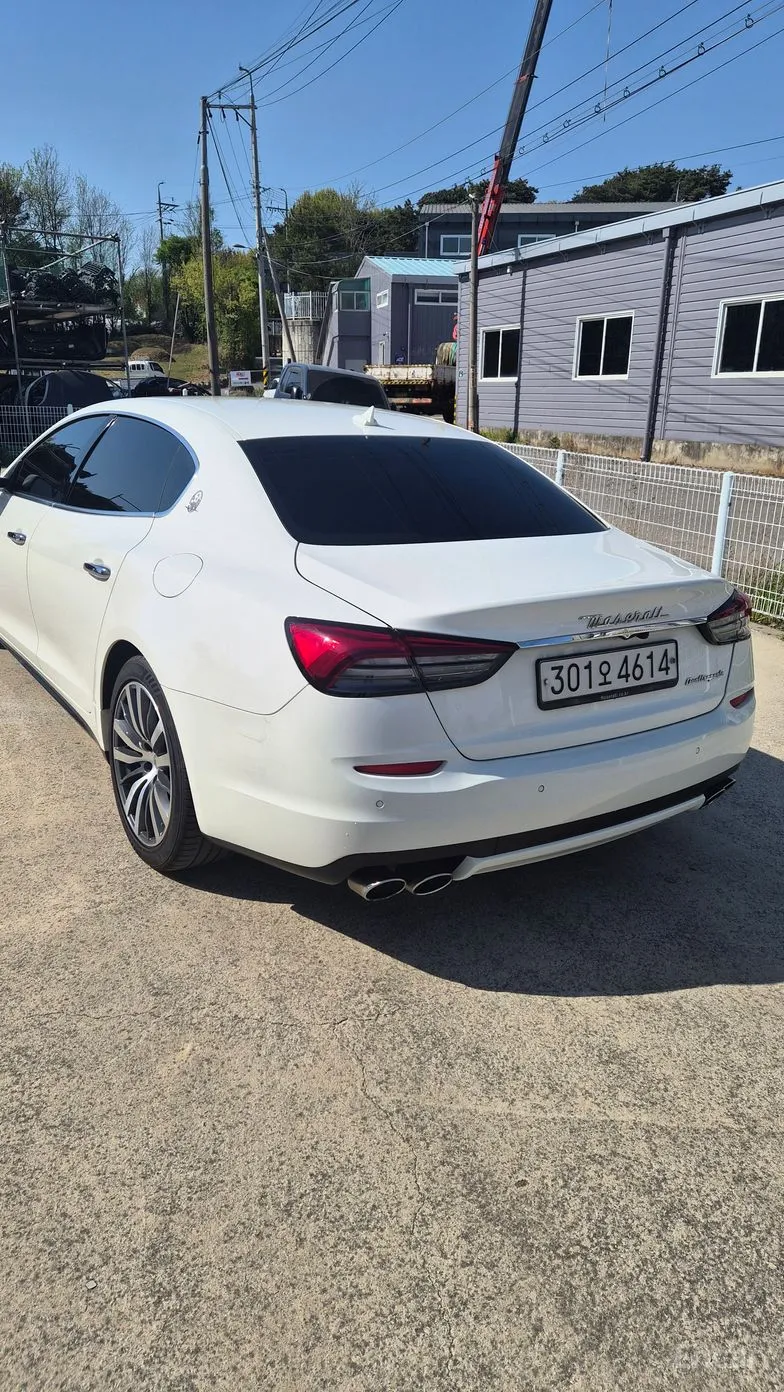 Maserati Quattroporte превью 4
