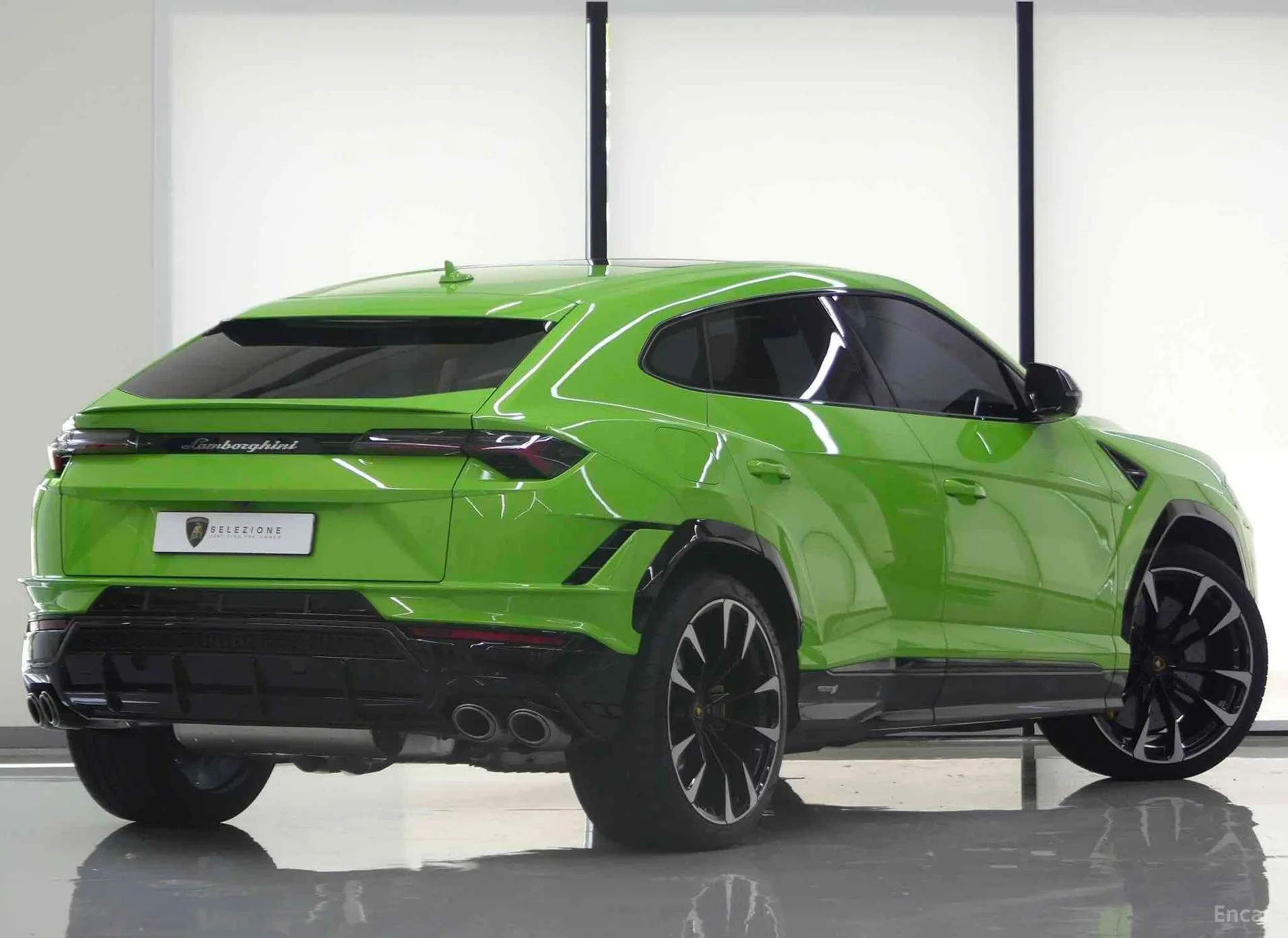 Lamborghini Urus превью 3