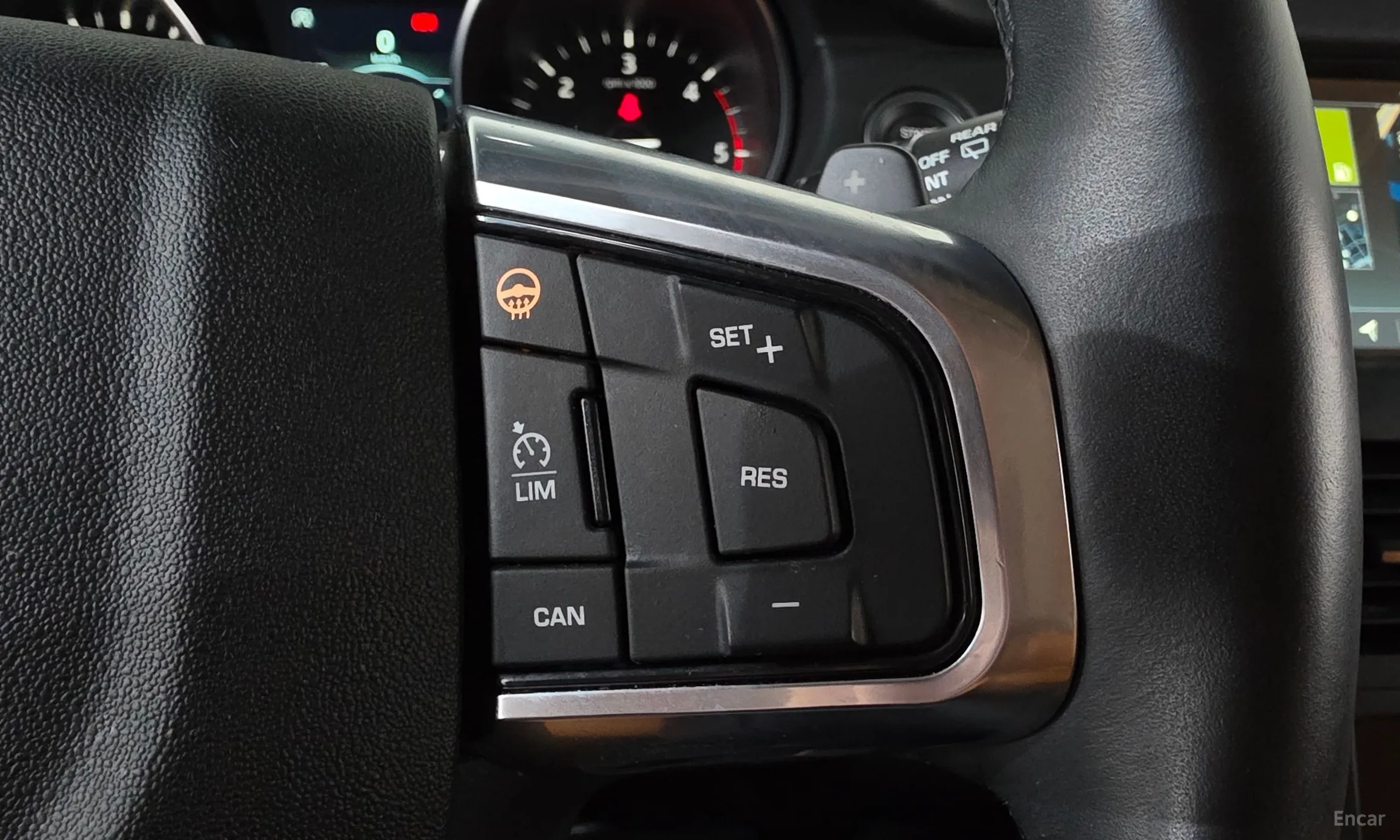 Land Rover Discovery Sports превью 18