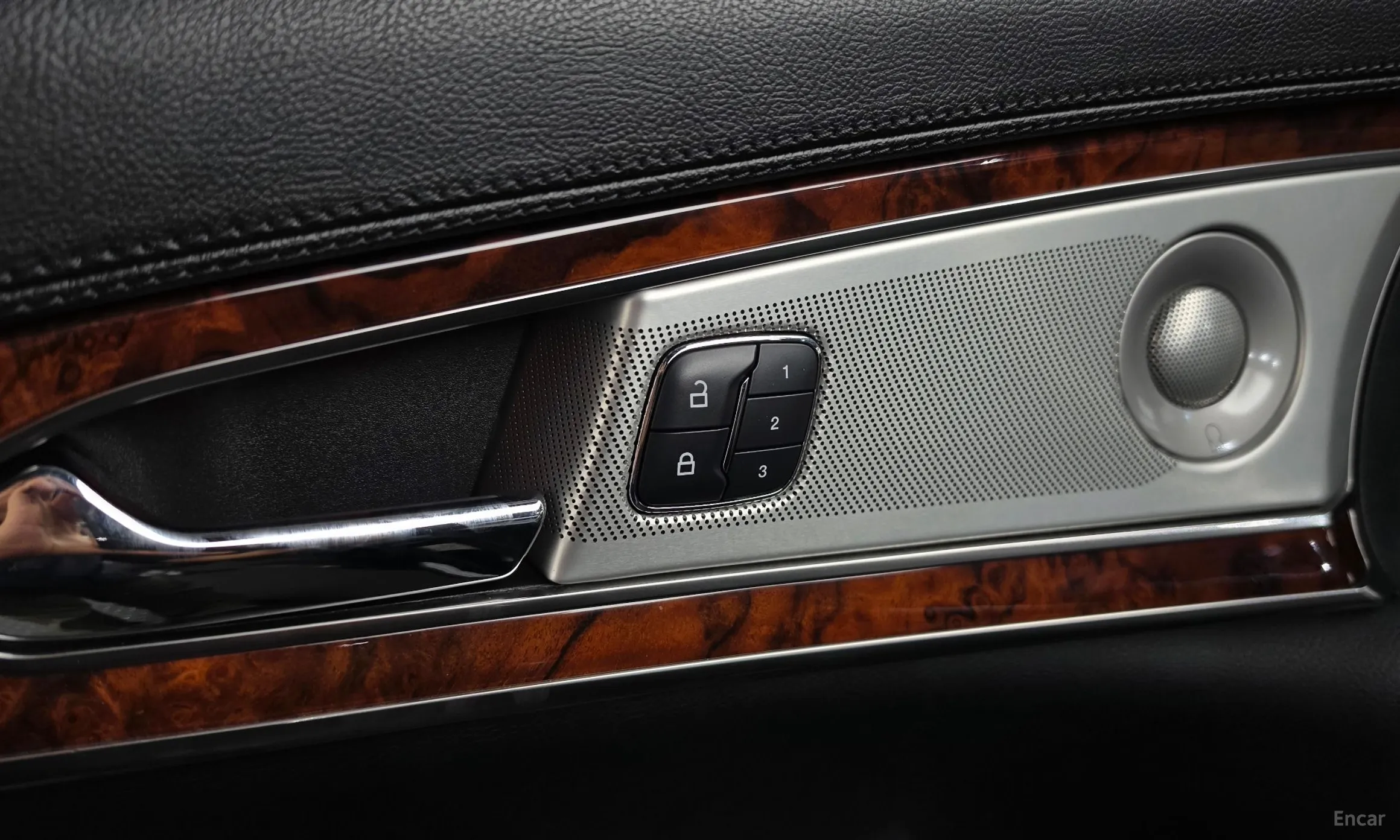 Lincoln MKX 2nd Generation превью 18