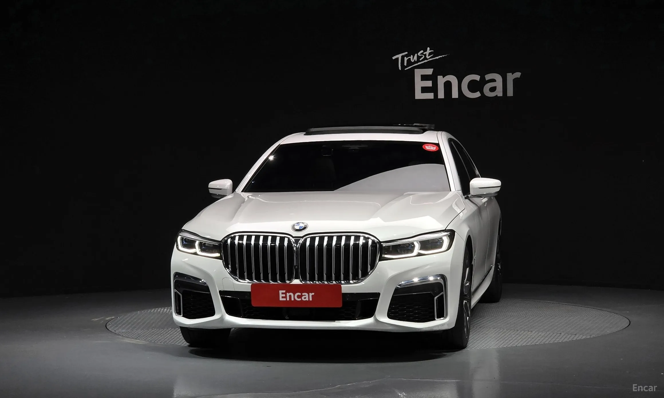 BMW 7 Series (G11) превью 3