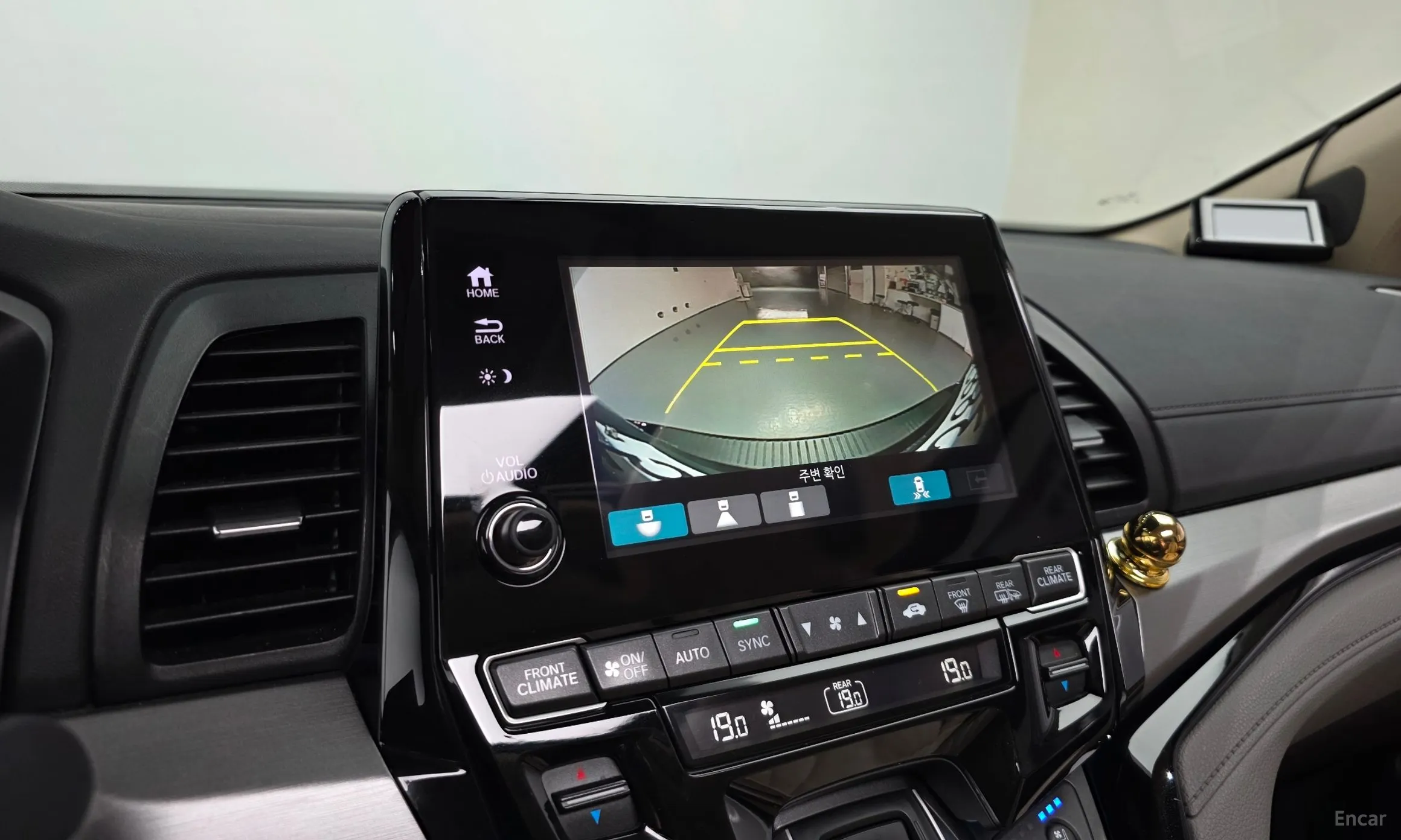 Honda Odyssey превью 15